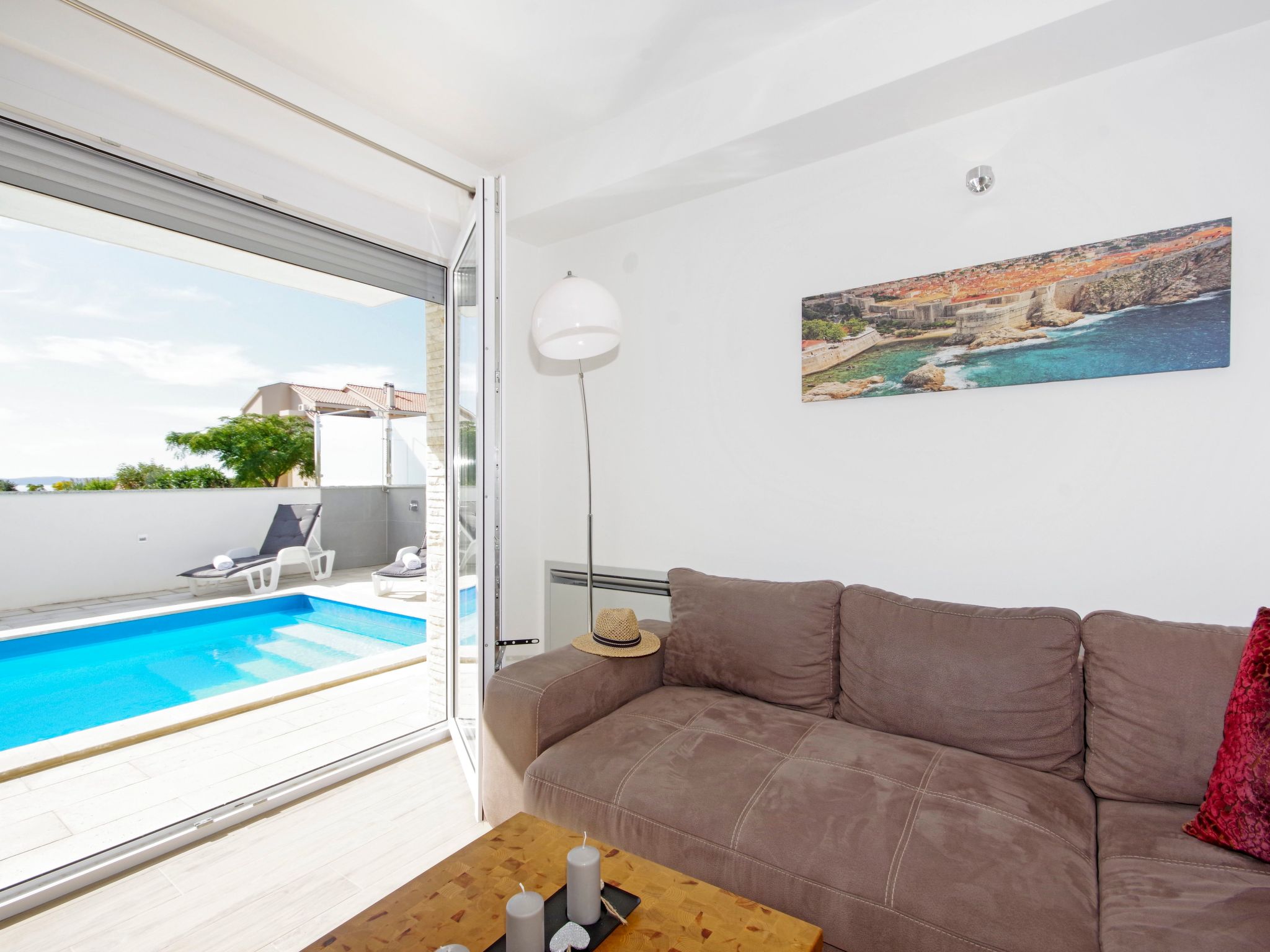 Apartment 1 Laura-Dedans