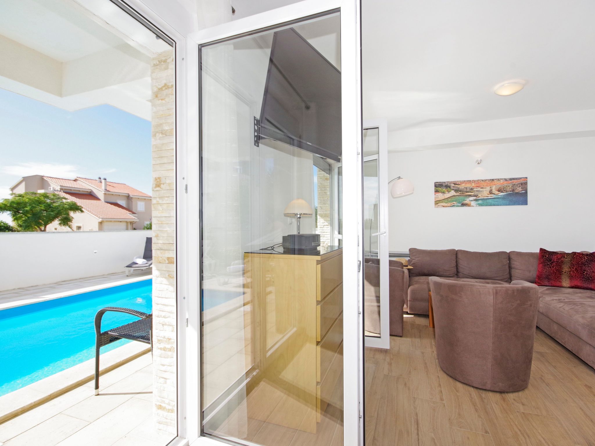 Apartment 1 Laura-Dedans