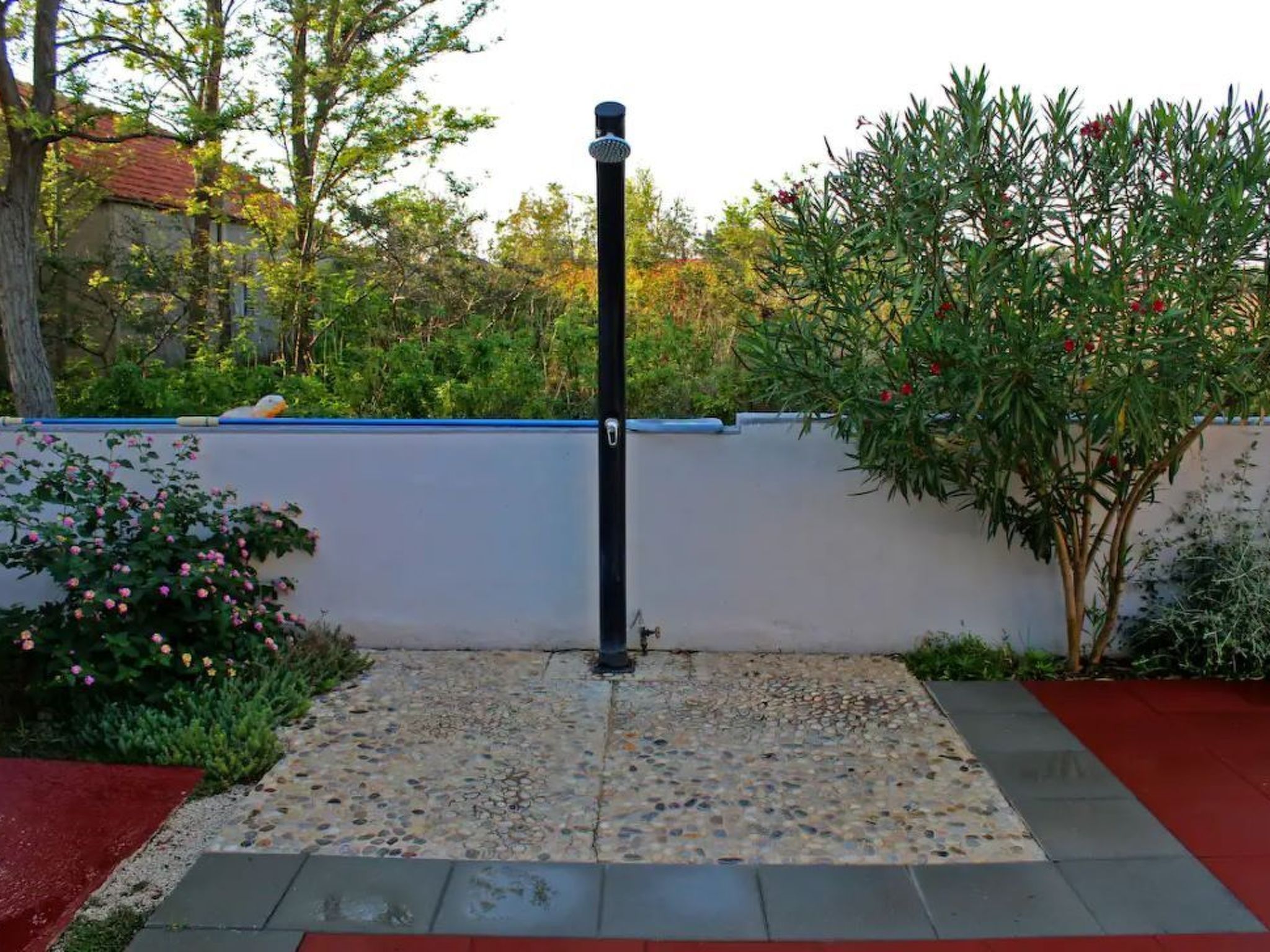 4-Schlafzimmer-Wohnung mit privatem Pool-Binnen