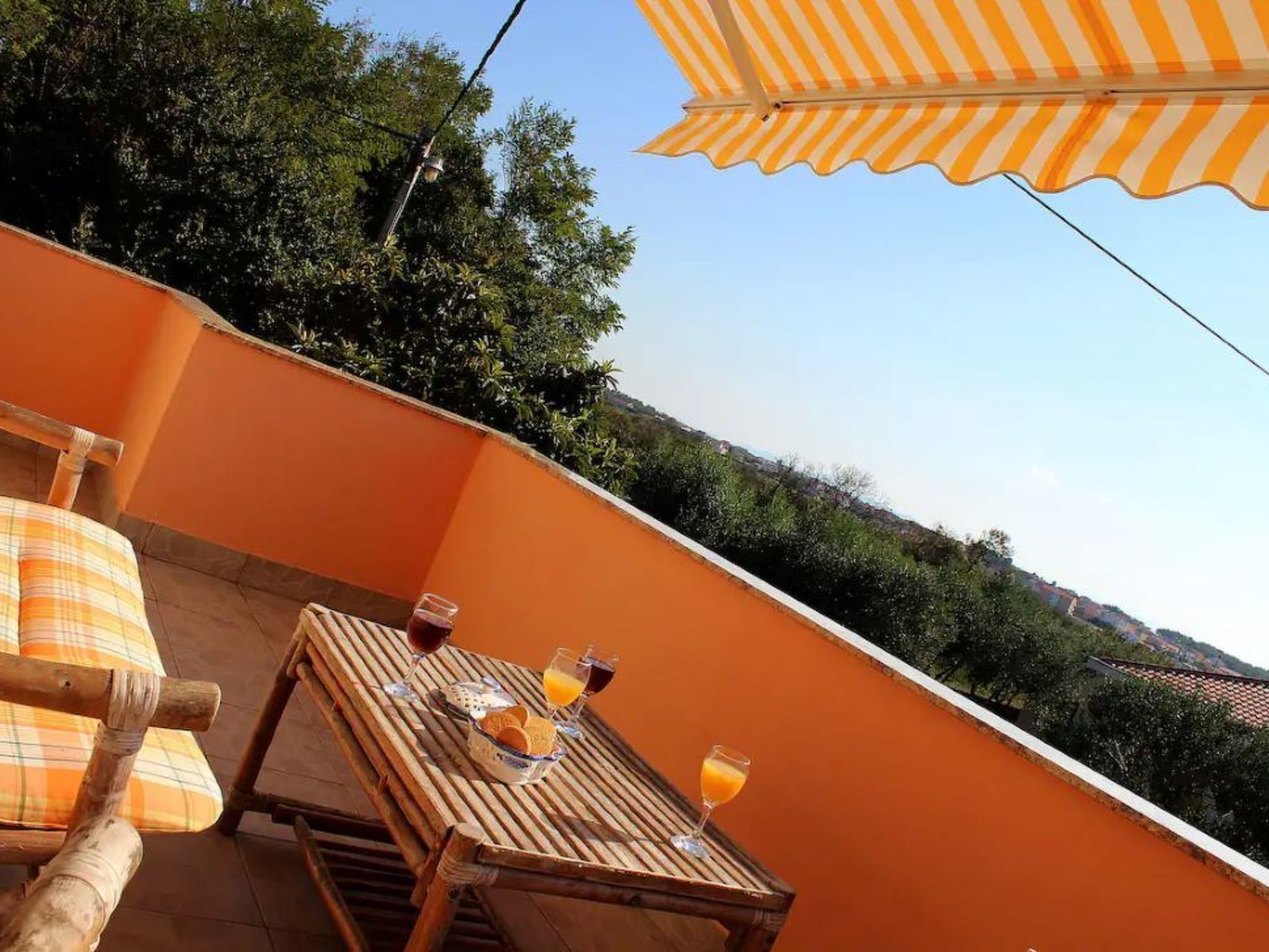 4-Schlafzimmer-Wohnung mit privatem Pool-Binnen