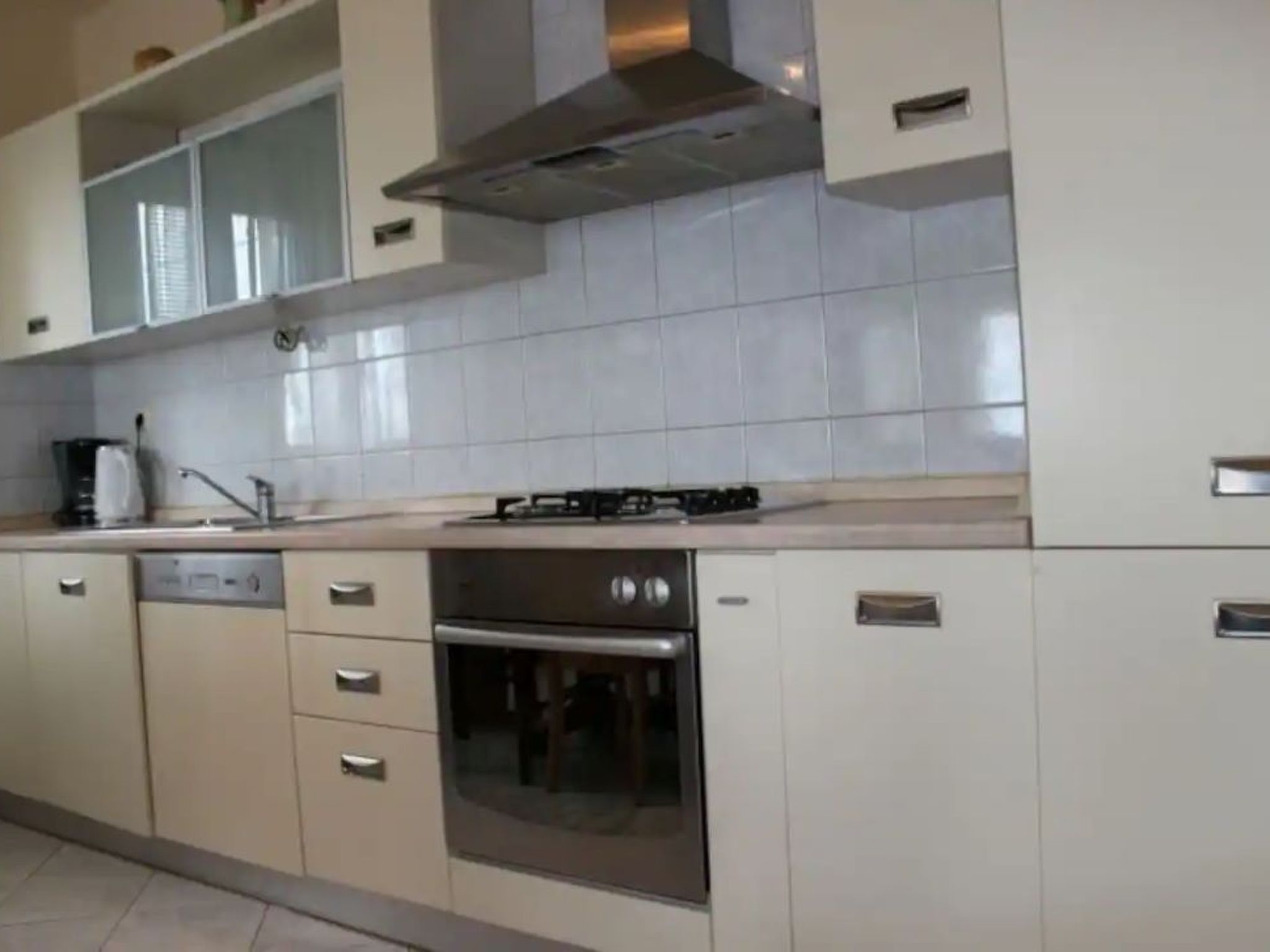 4-Schlafzimmer-Wohnung mit privatem Pool-Binnen