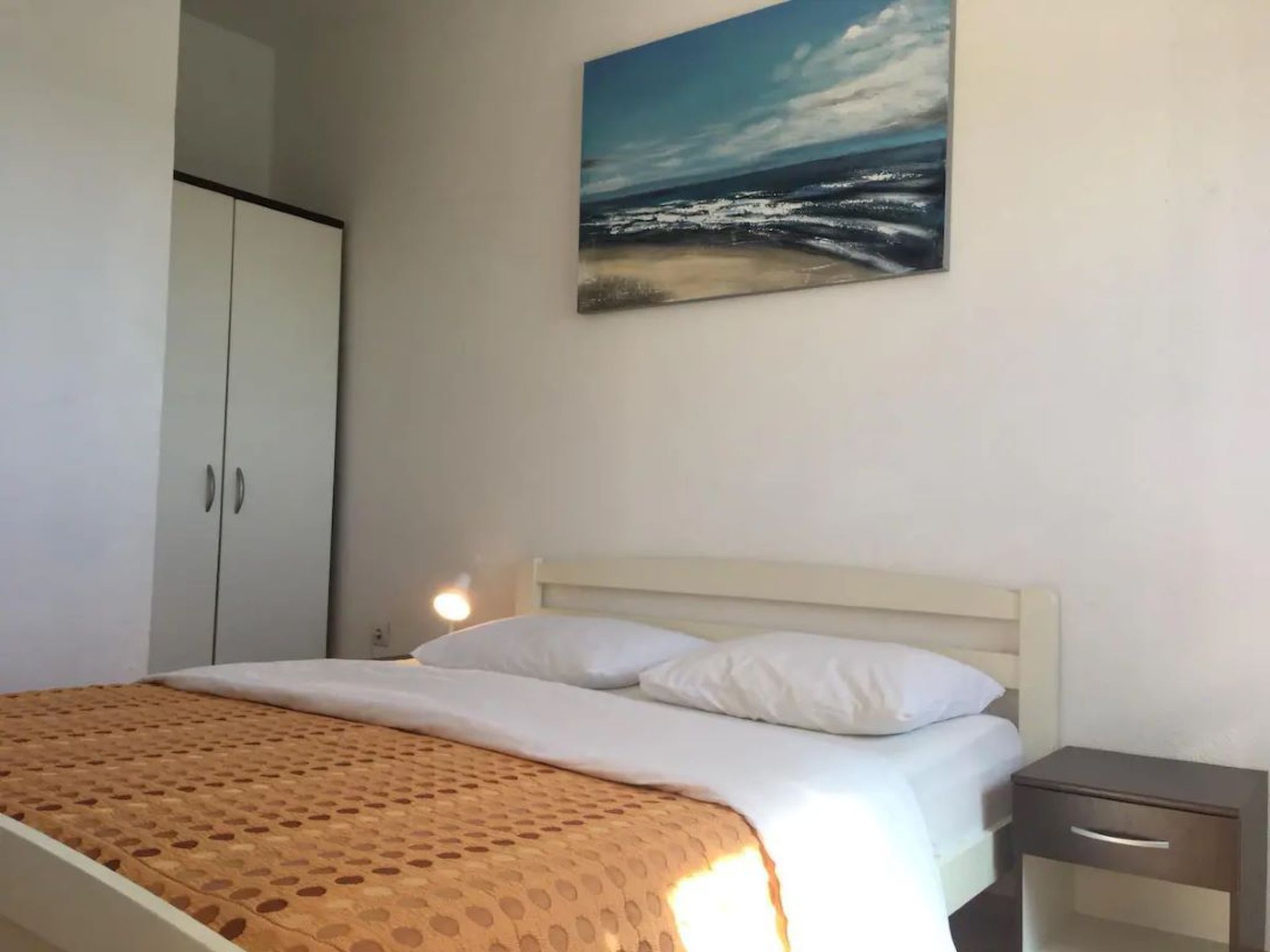 4-Schlafzimmer-Wohnung mit privatem Pool-Binnen