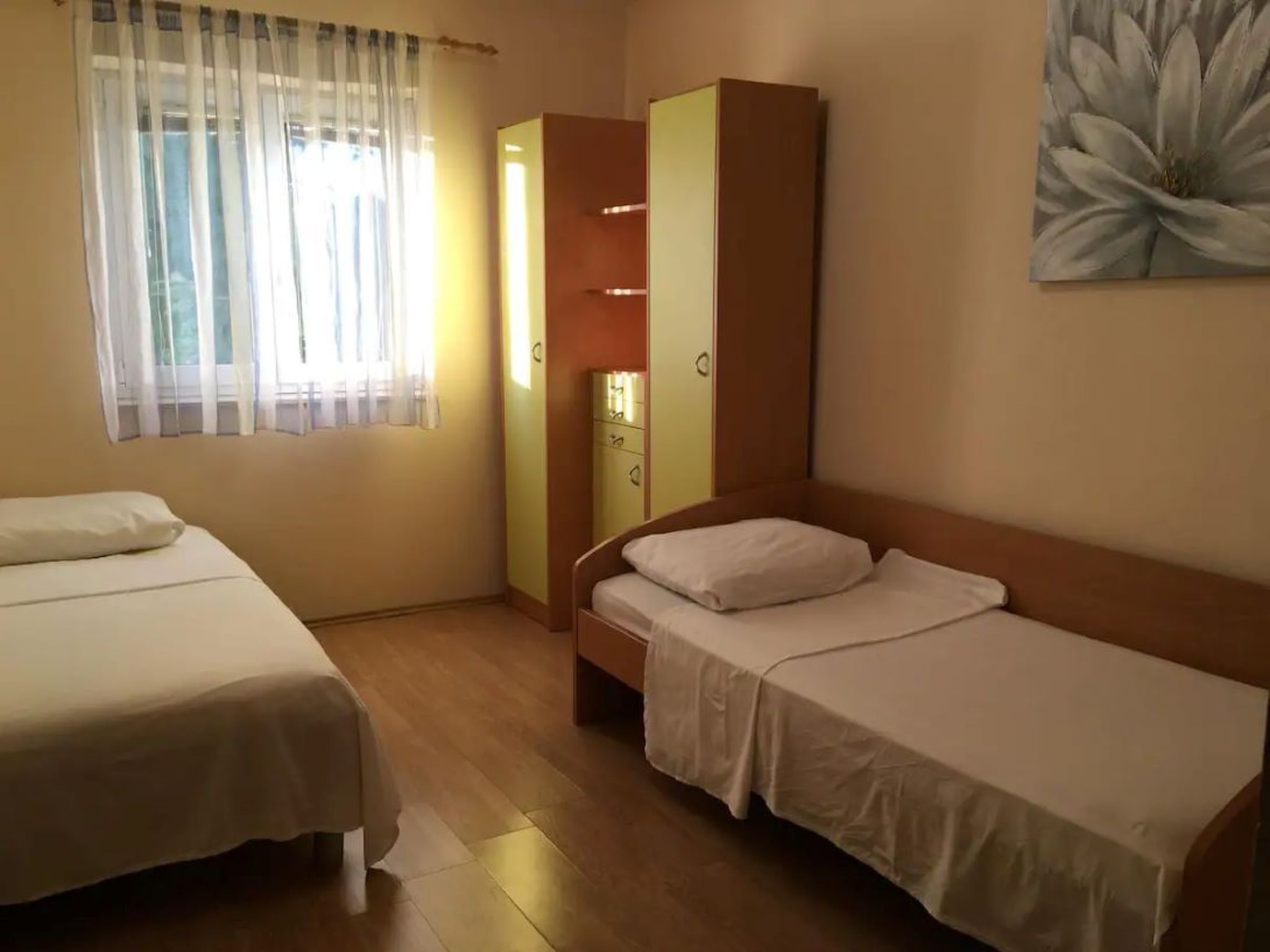 4-Schlafzimmer-Wohnung mit privatem Pool-Binnen