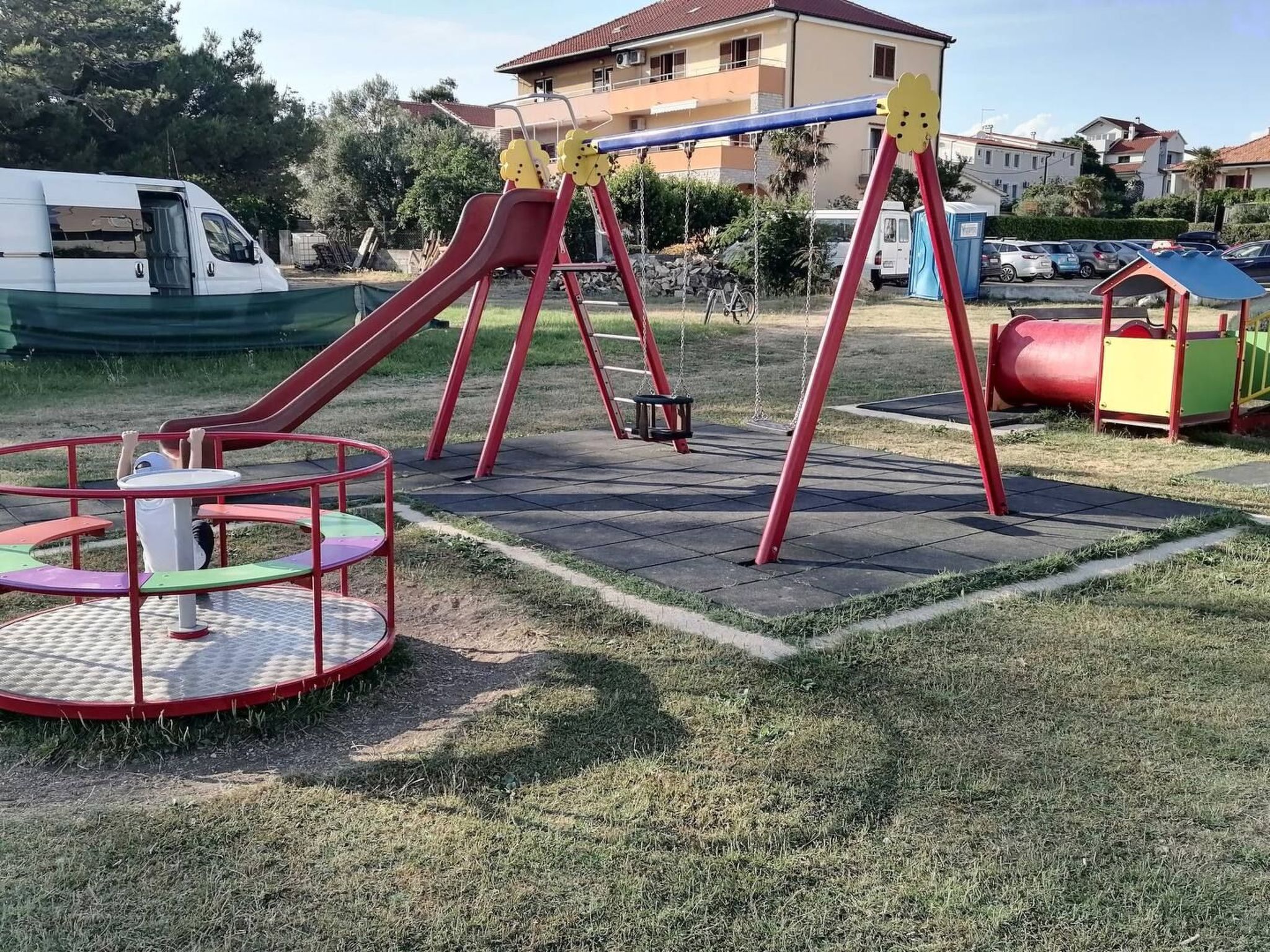 4-Schlafzimmer-Wohnung mit privatem Pool-Binnen