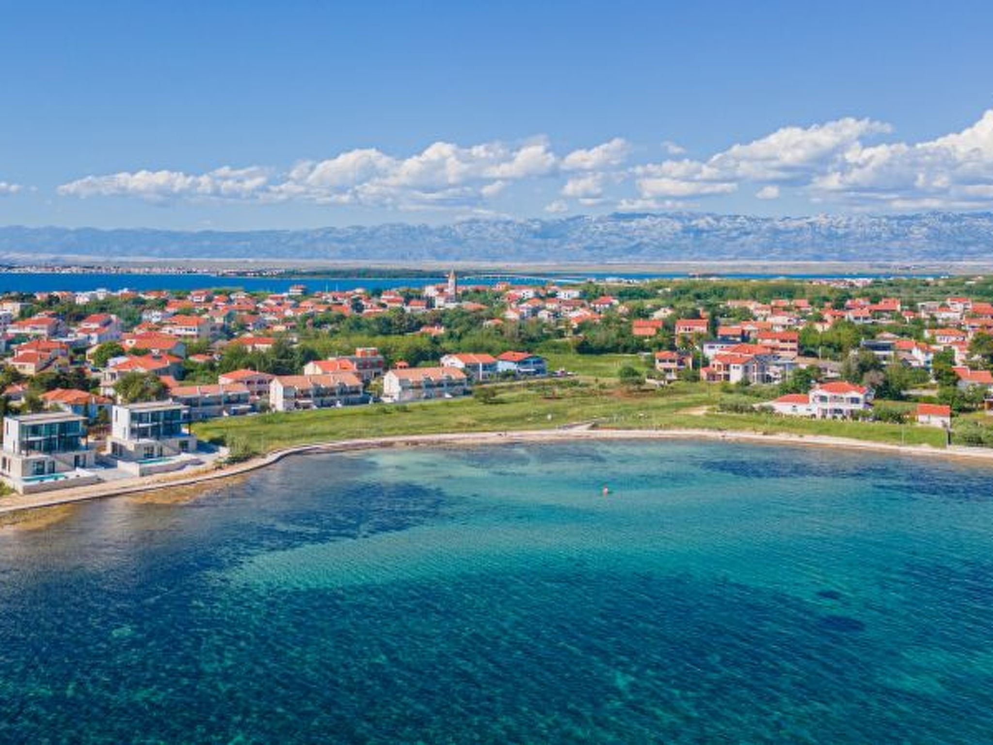 Seafront Villa Serena with pool and seaview