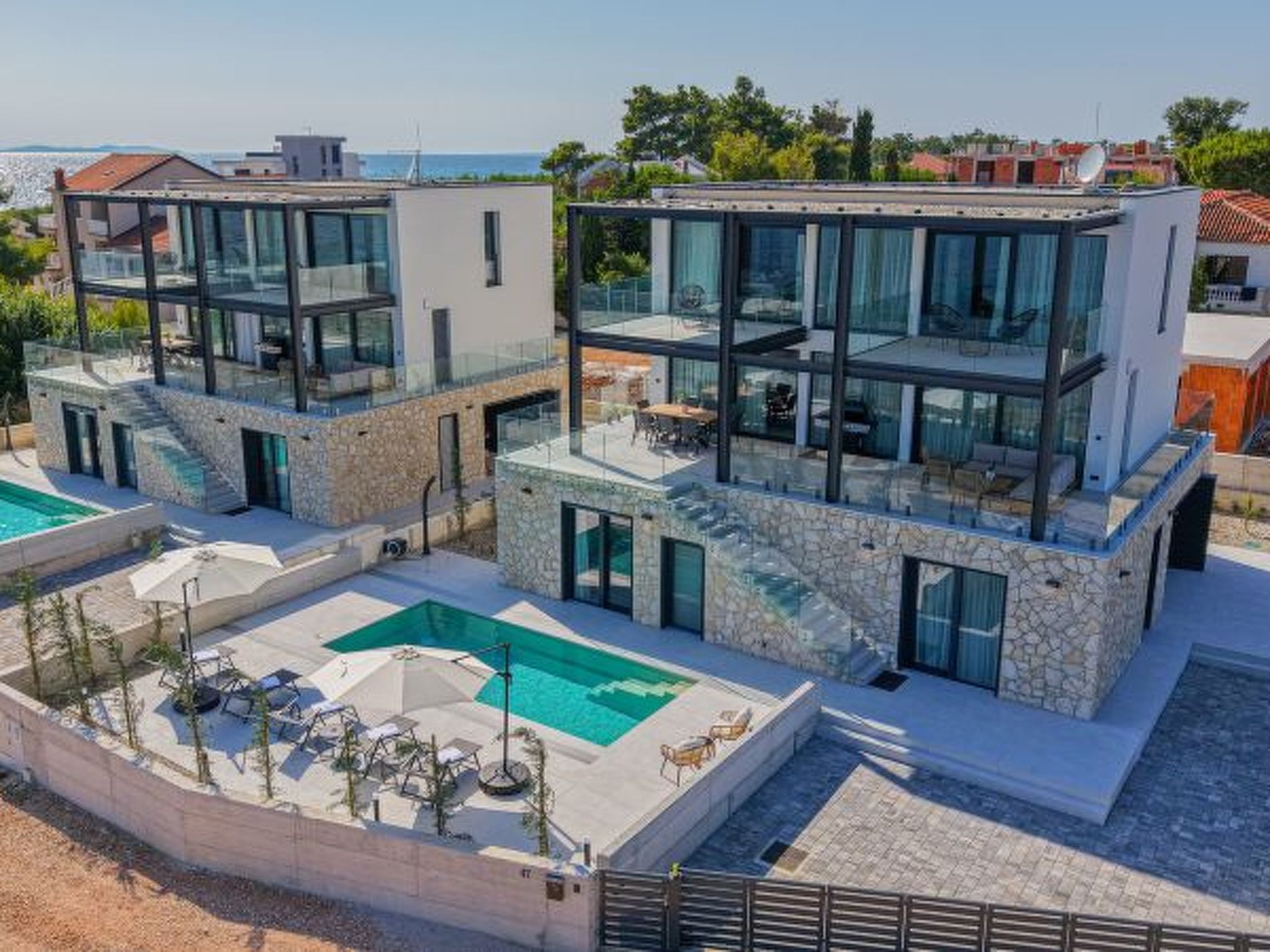 Seafront Villa Serena with pool and seaview