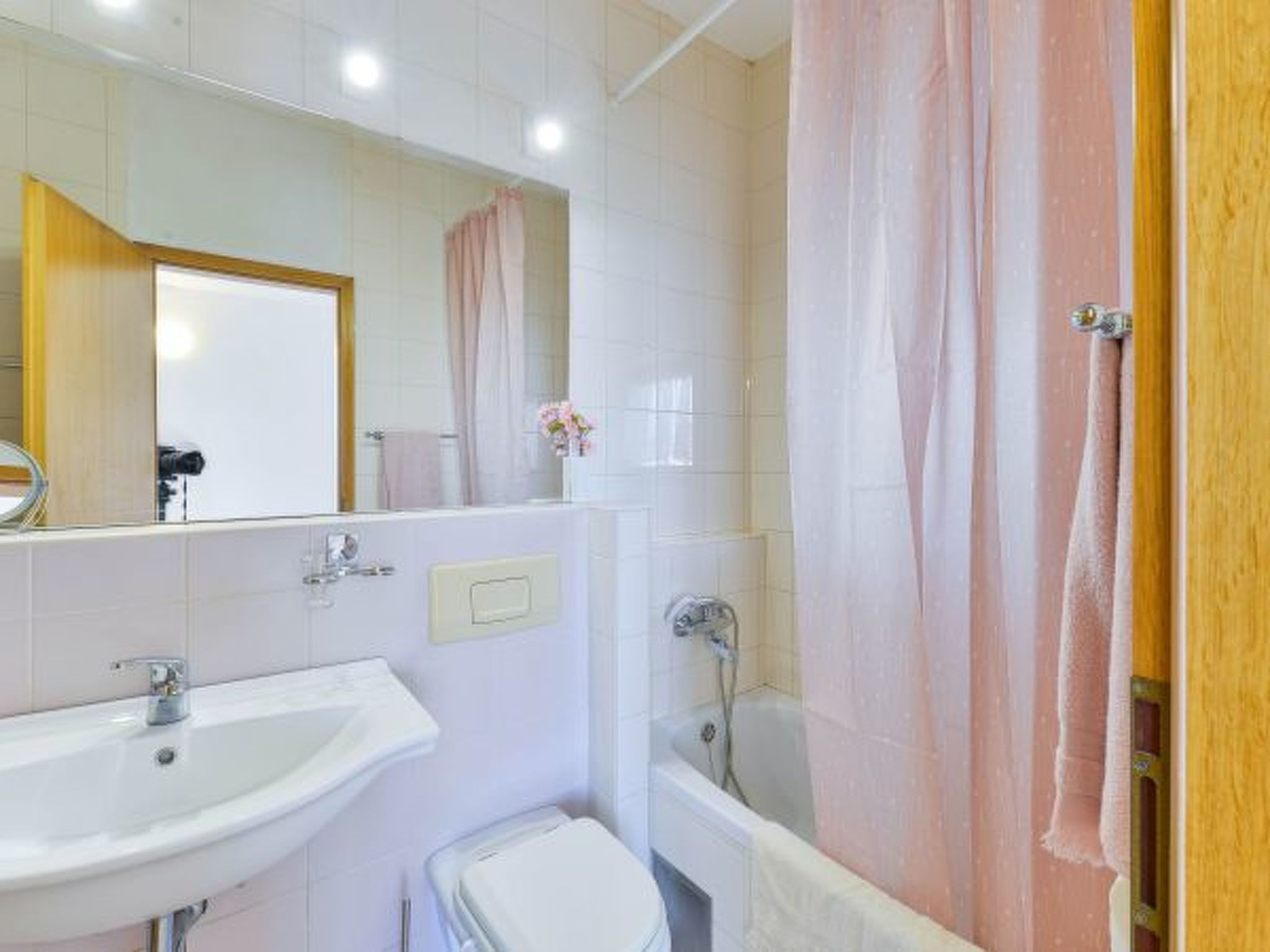 Olivar house with heated pool by the beach - Image-tags.info