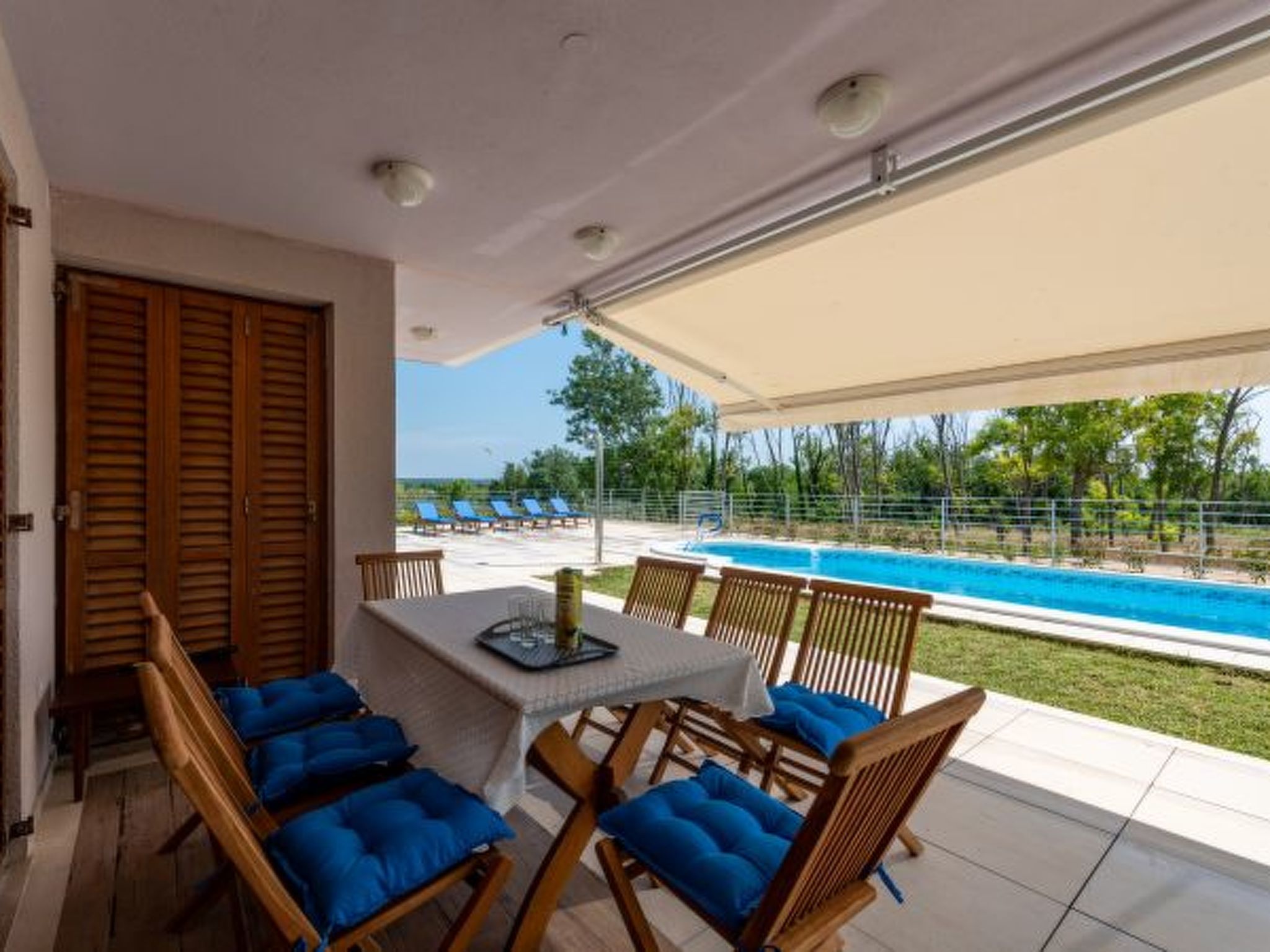 Olivar house with heated pool by the beach - Image-tags.info