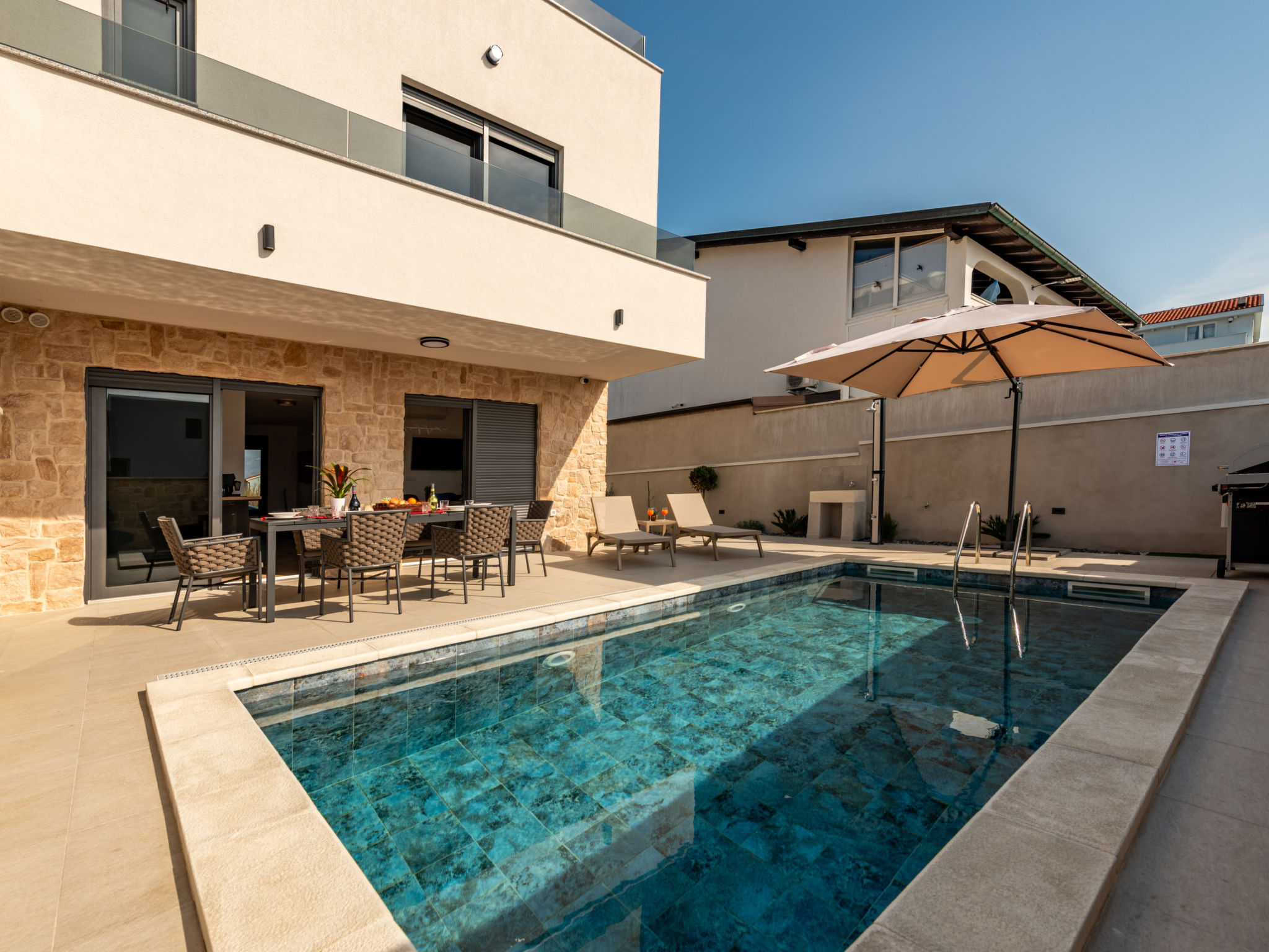 Seaview Villa Sal with pool, jacuzzi and sauna - Binnen