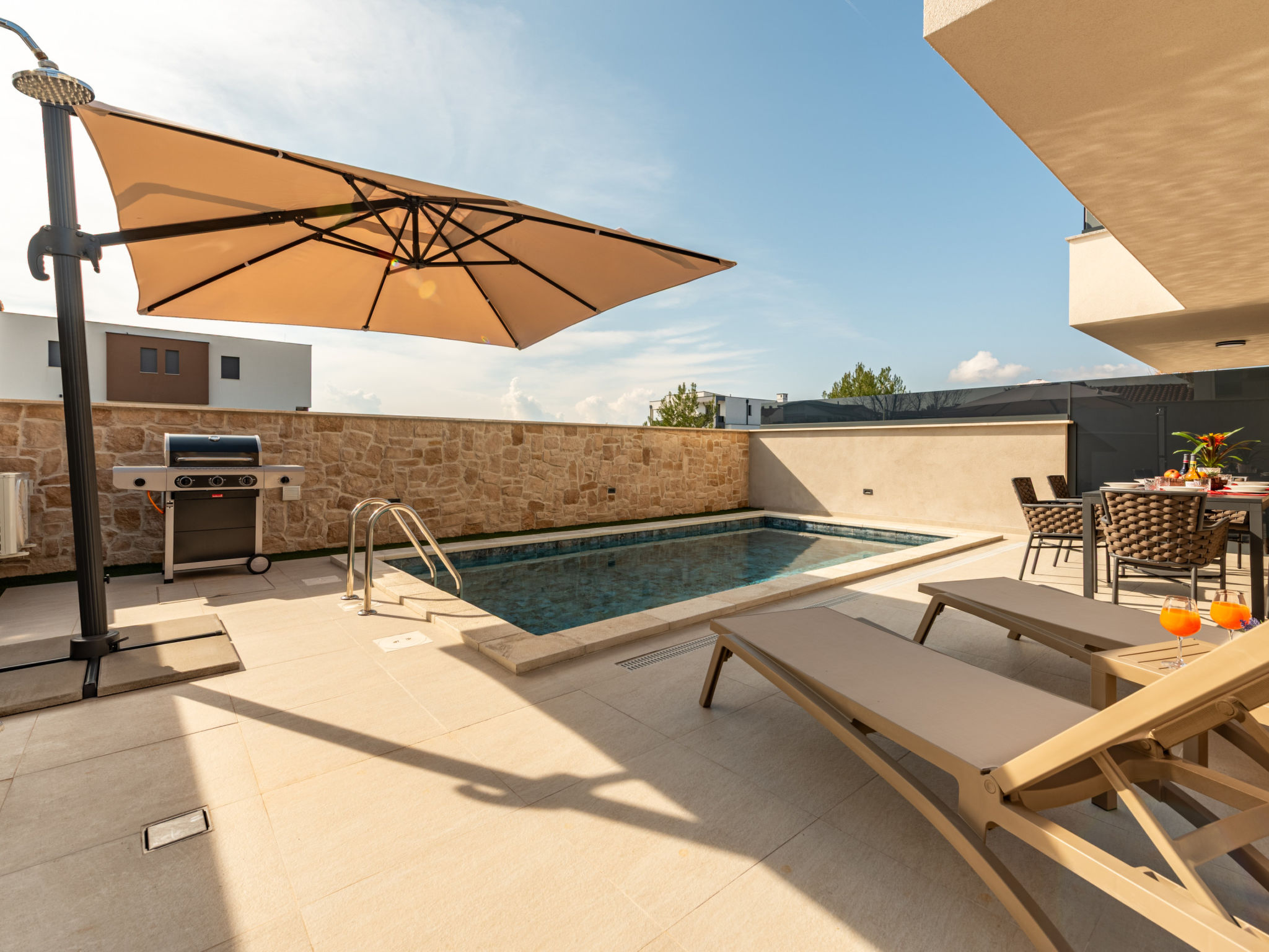 Seaview Villa Sal with pool, jacuzzi and sauna - Binnen
