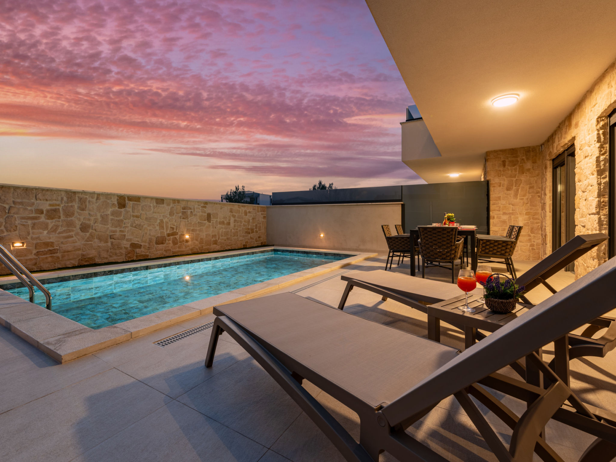 Seaview Villa Sal with pool, jacuzzi and sauna - Binnen