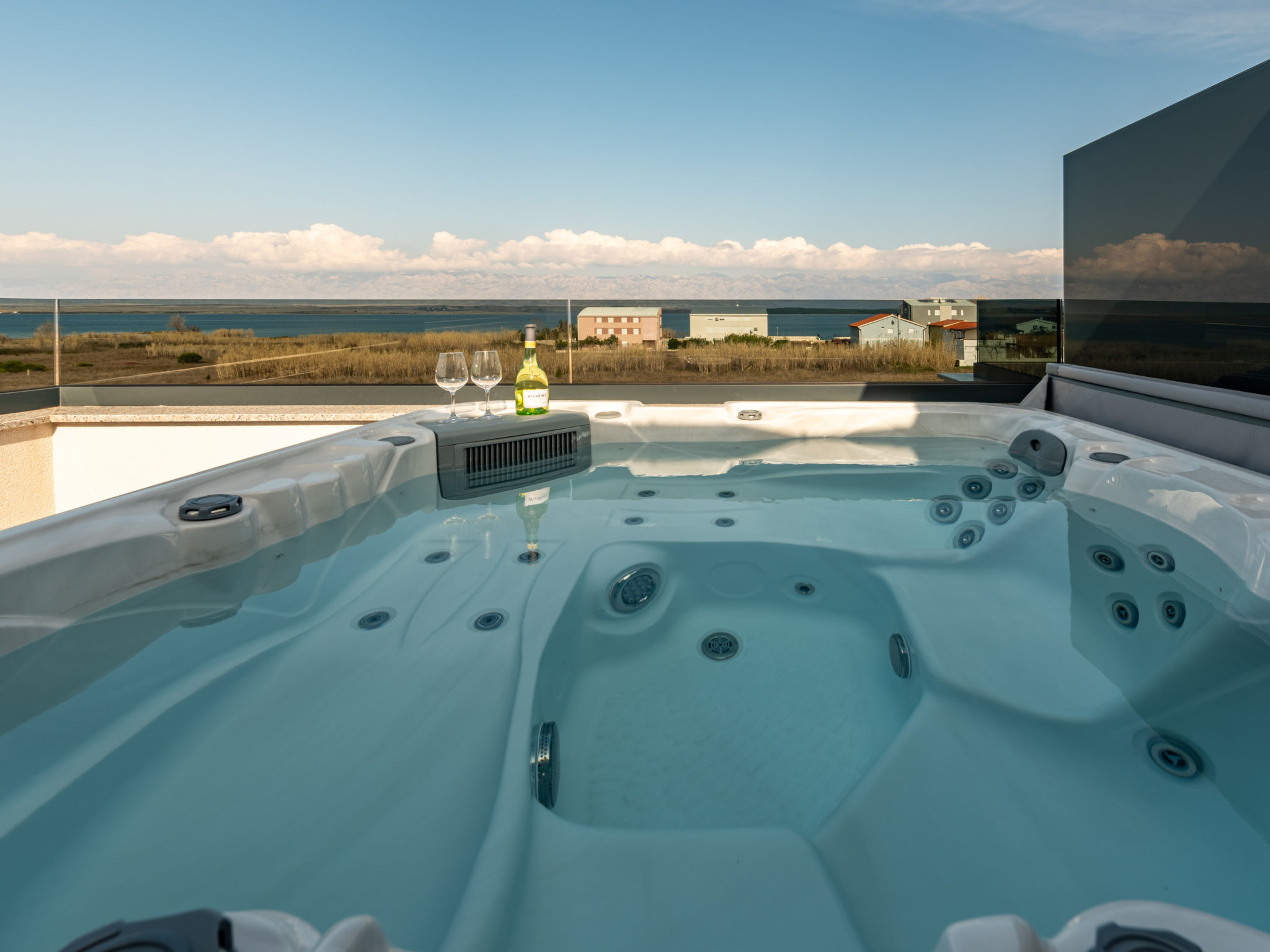 Seaview Villa Sal with pool, jacuzzi and sauna - Buiten