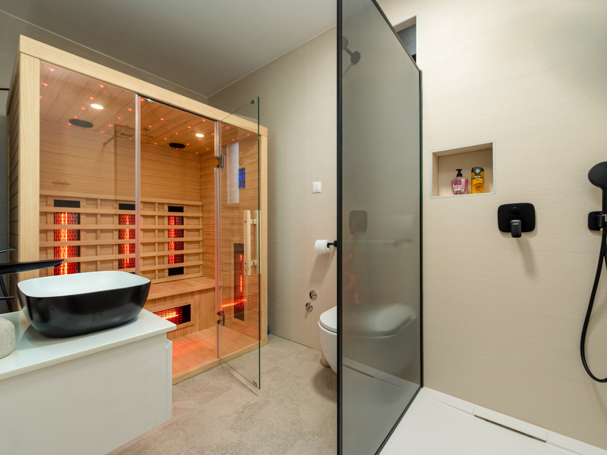 Seaview Villa Sal with pool, jacuzzi and sauna - Binnen