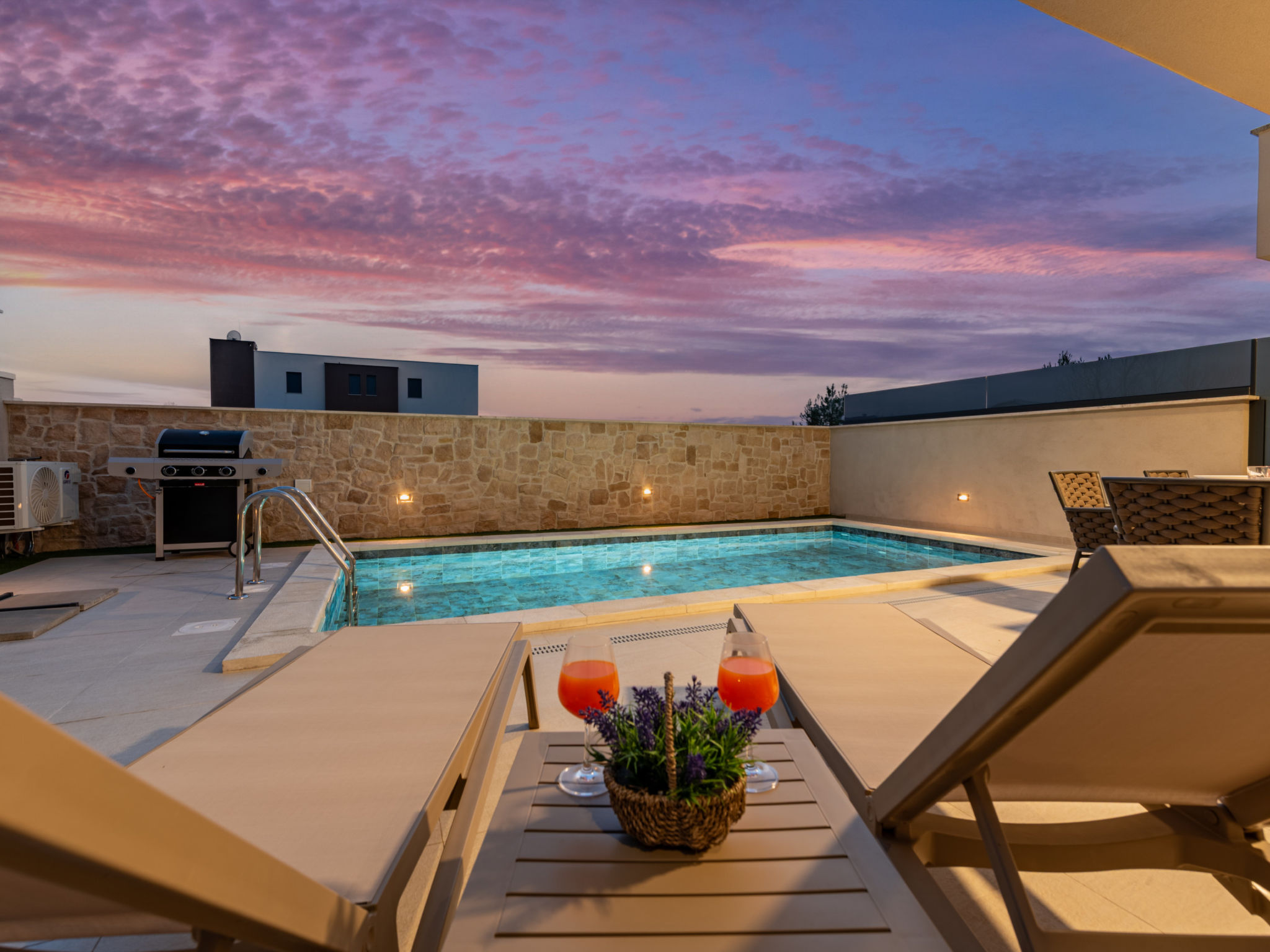 Seaview Villa Sal with pool, jacuzzi and sauna - Binnen