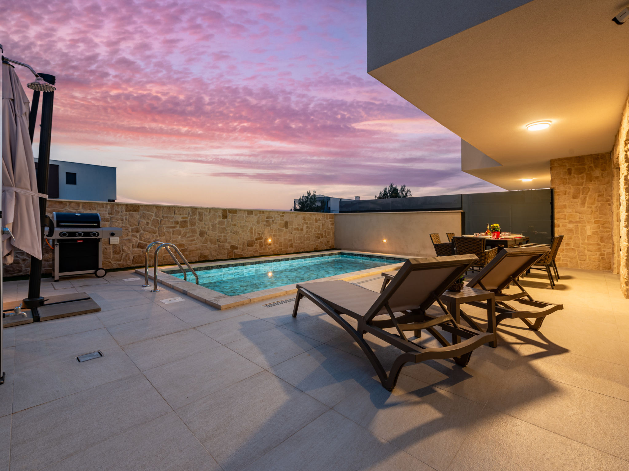 Seaview Villa Sal with pool, jacuzzi and sauna - Binnen