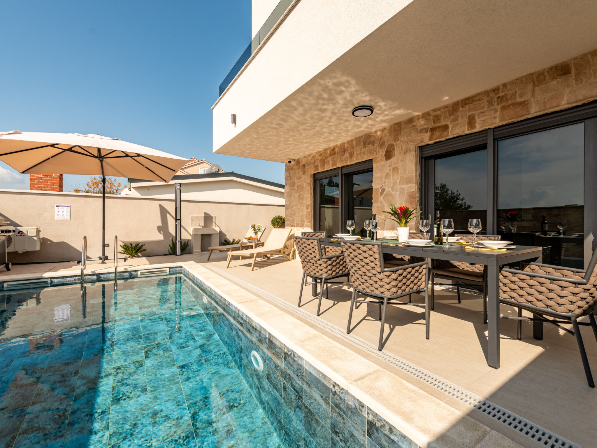 Seaview Villa Mar with pool, jacuzzi and sauna - Binnen