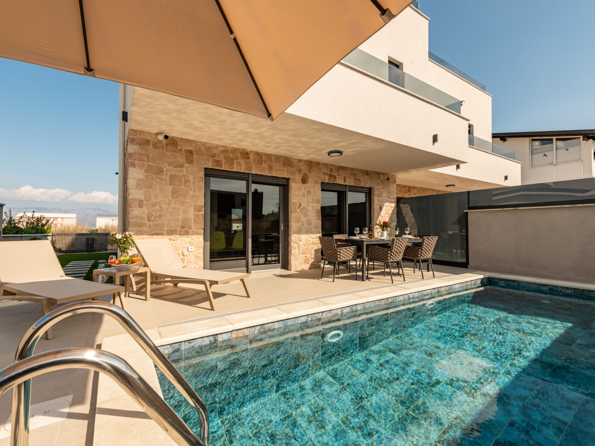 Seaview Villa Mar with pool, jacuzzi and sauna - Binnen