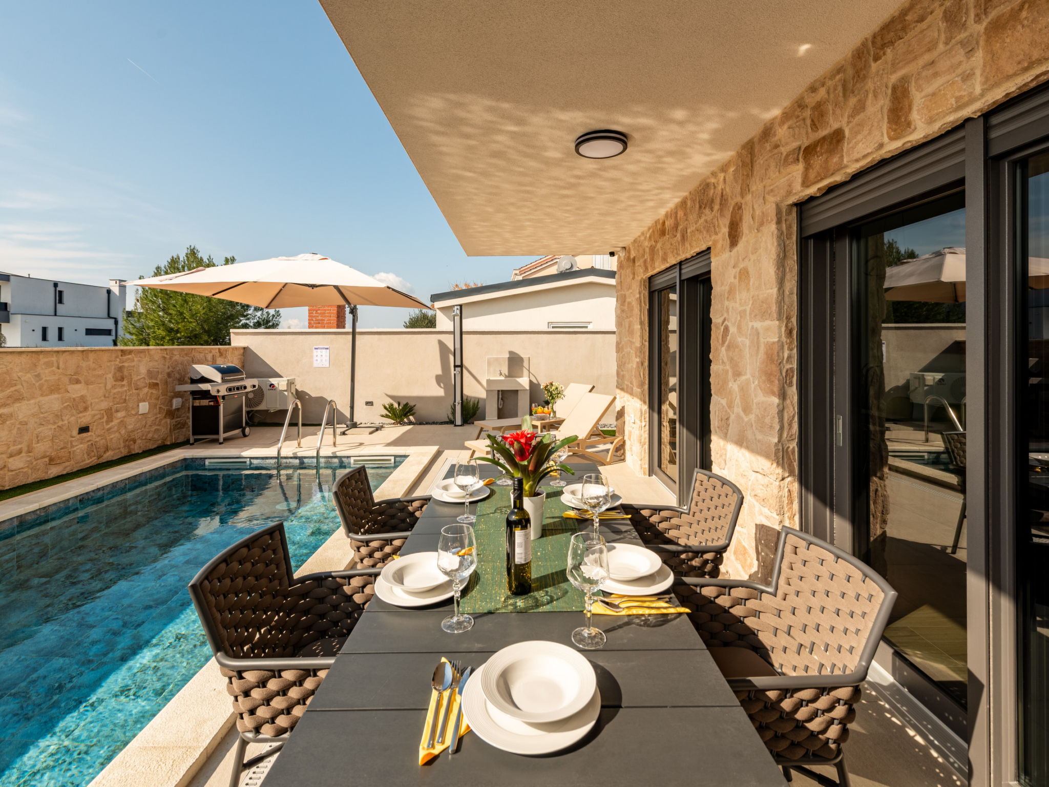 Seaview Villa Mar with pool, jacuzzi and sauna - Buiten