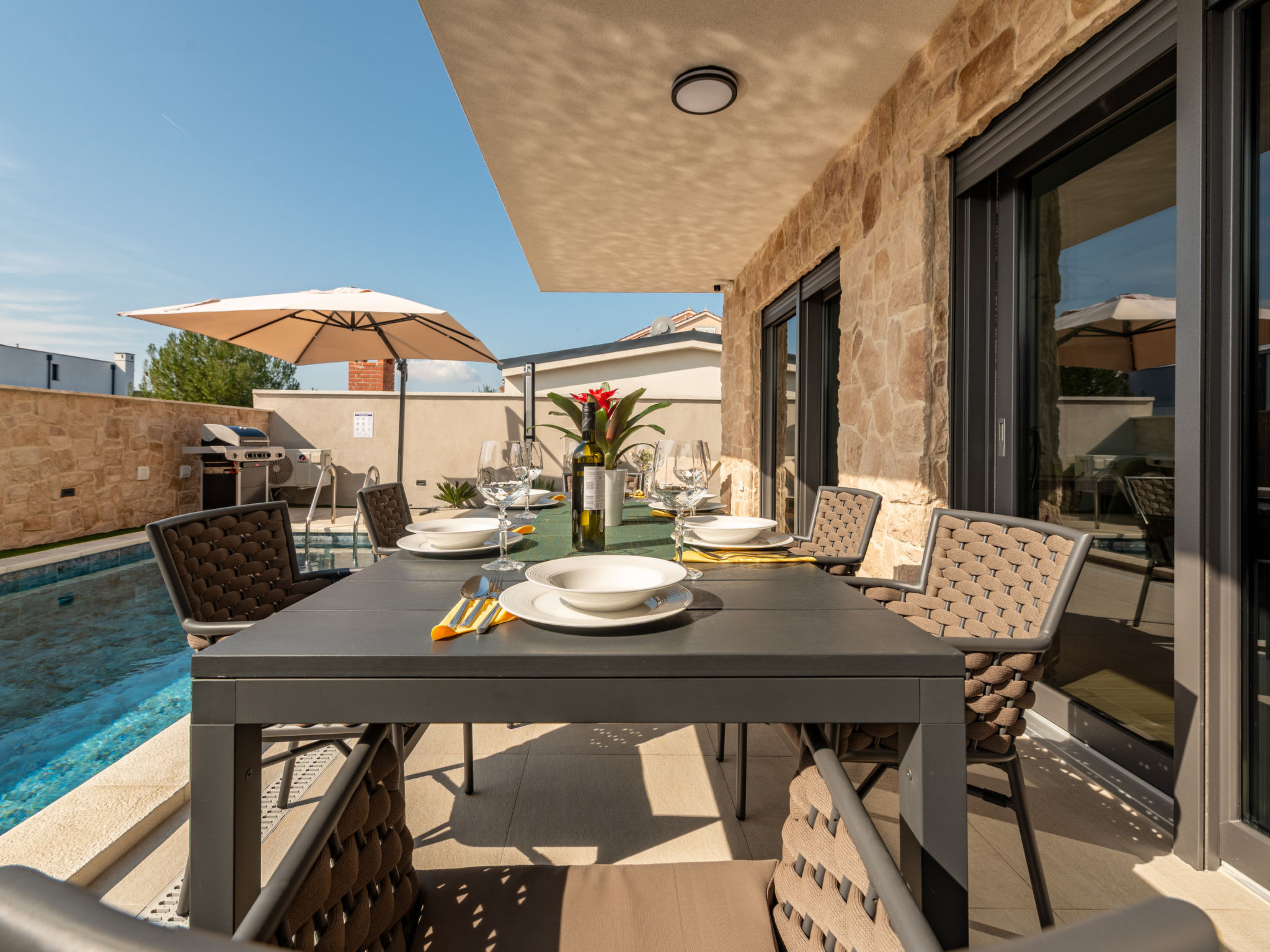Seaview Villa Mar with pool, jacuzzi and sauna - Buiten