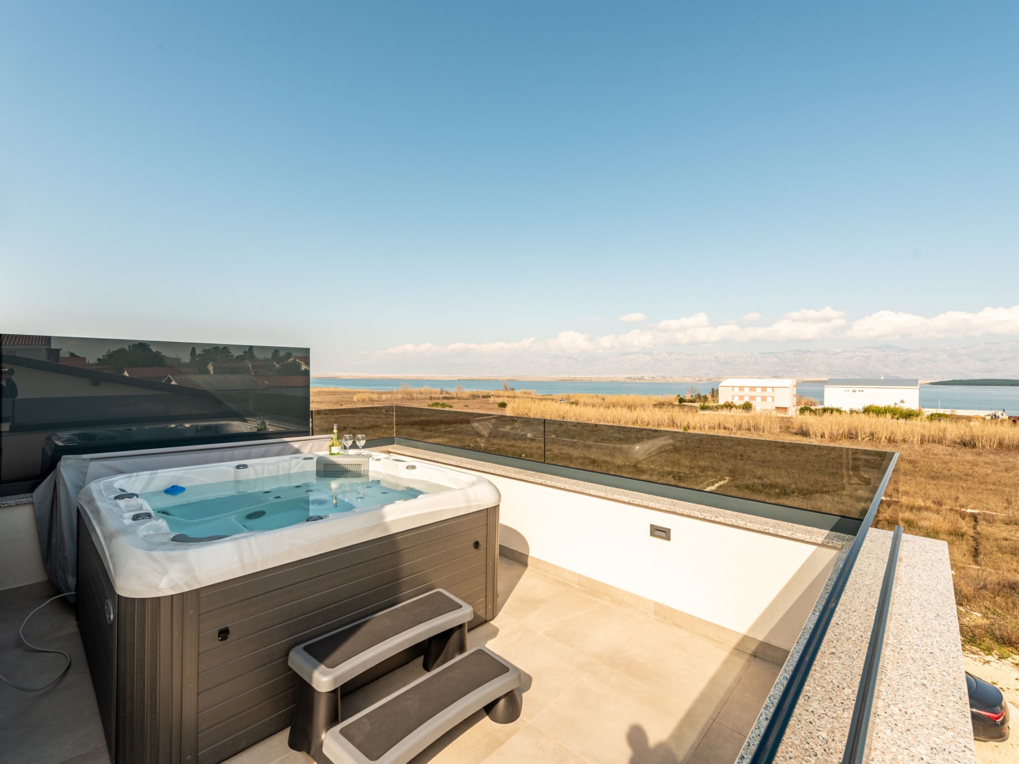 Seaview Villa Mar with pool, jacuzzi and sauna - Buiten