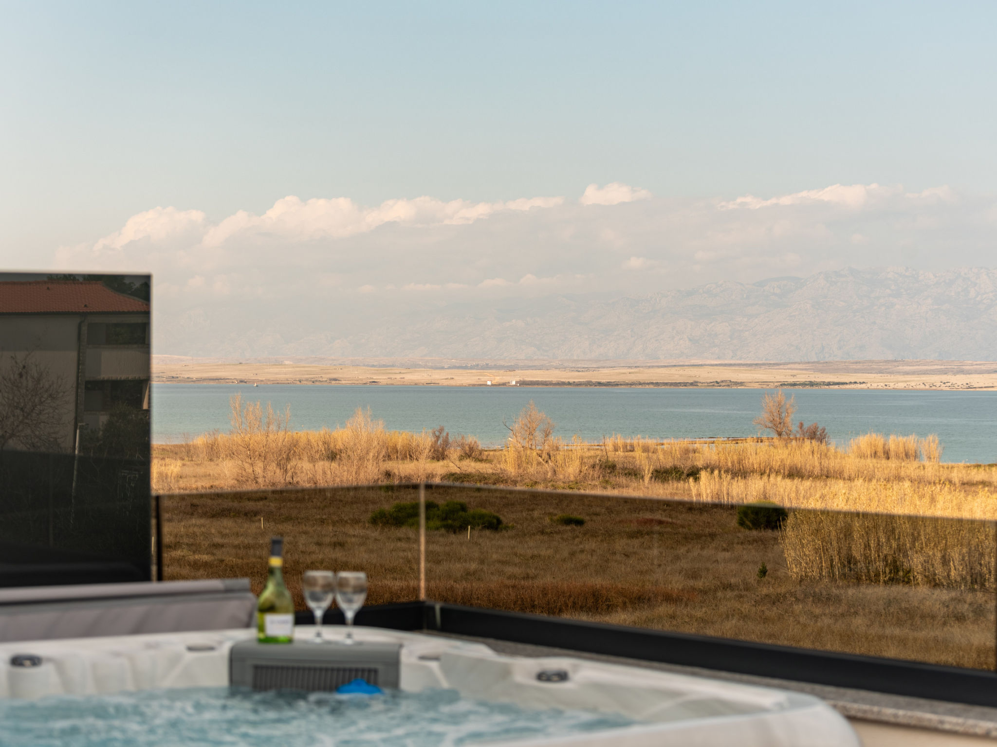 Seaview Villa Mar with pool, jacuzzi and sauna - Buiten