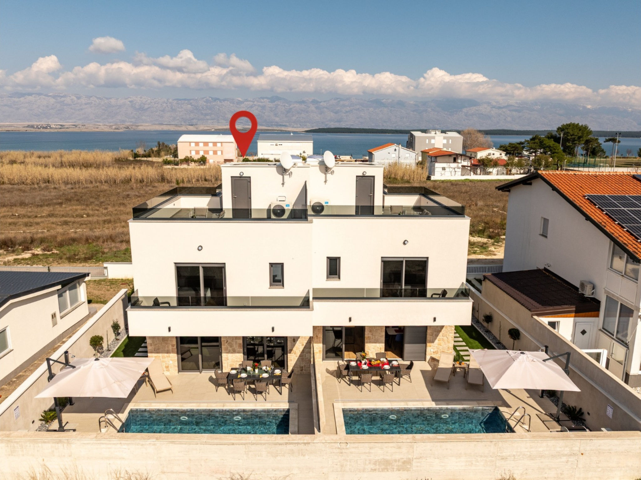 Seaview Villa Mar with pool, jacuzzi and sauna - Buiten