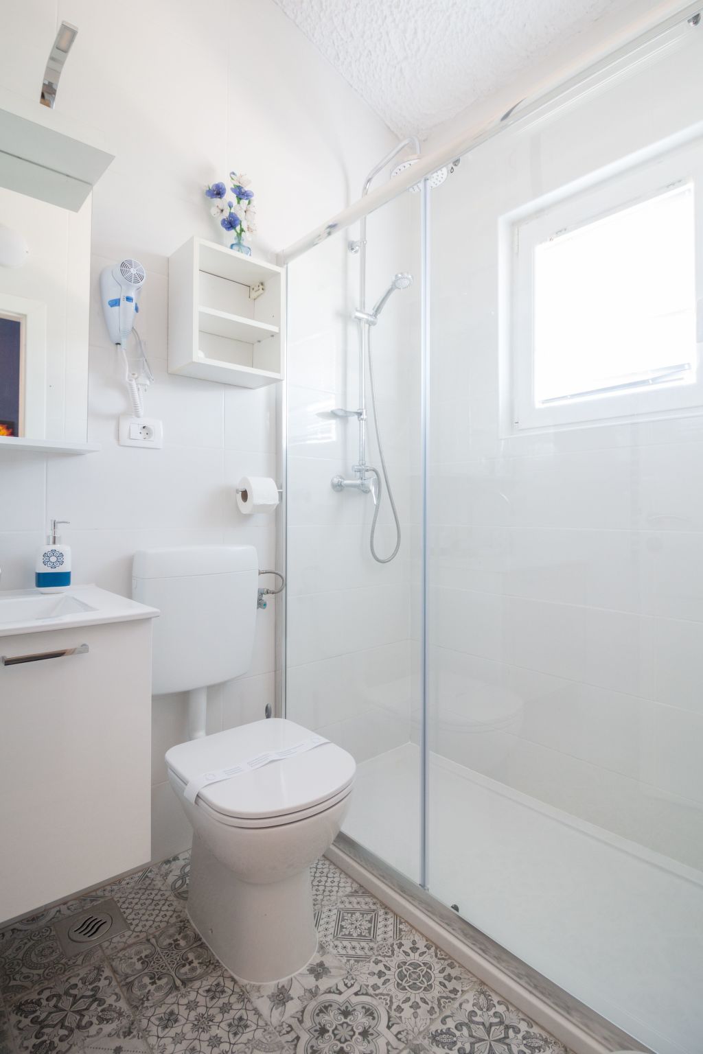 Appartement "Couple Suite C2" mit Blick auf das Wasser-Image-tags.info