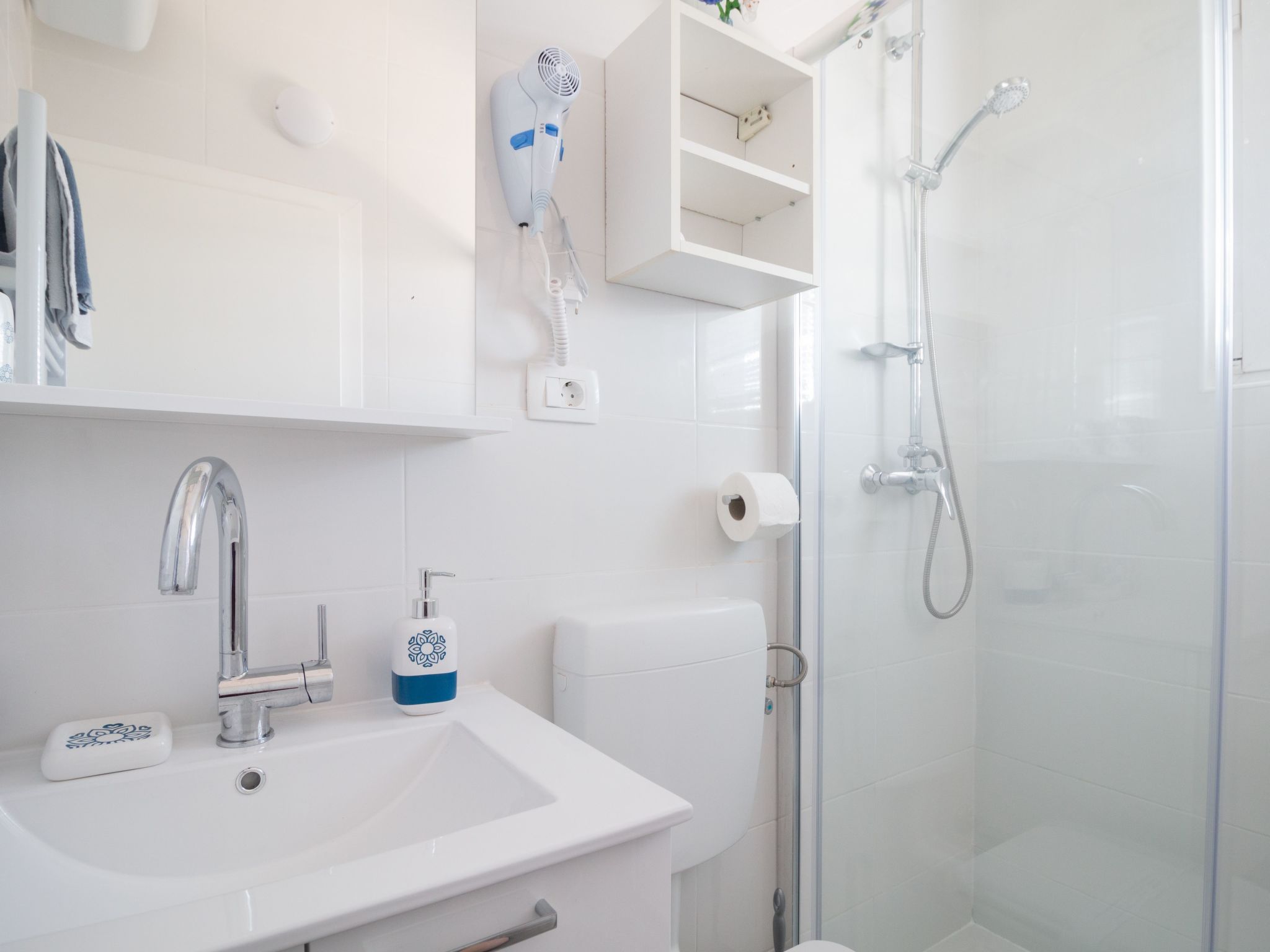 Appartement "Couple Suite C2" mit Blick auf das Wasser-Image-tags.info