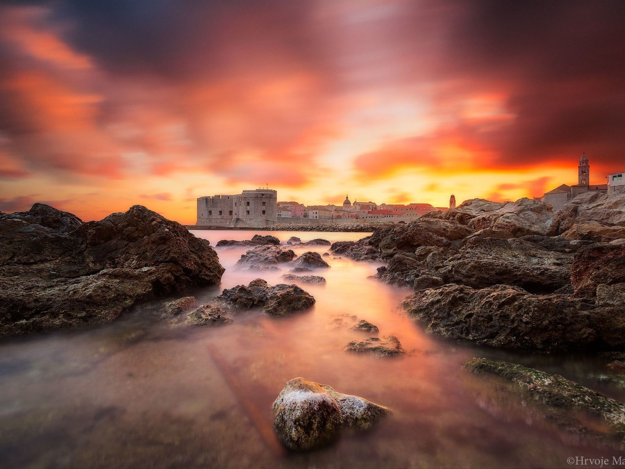 Großes Ferienhaus mit Terrasse und Garten