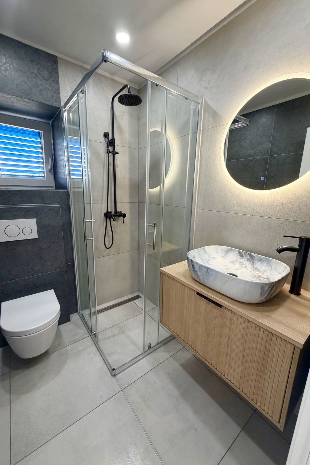 Holiday House Blažov Dvor with jacuzzi - Binnen