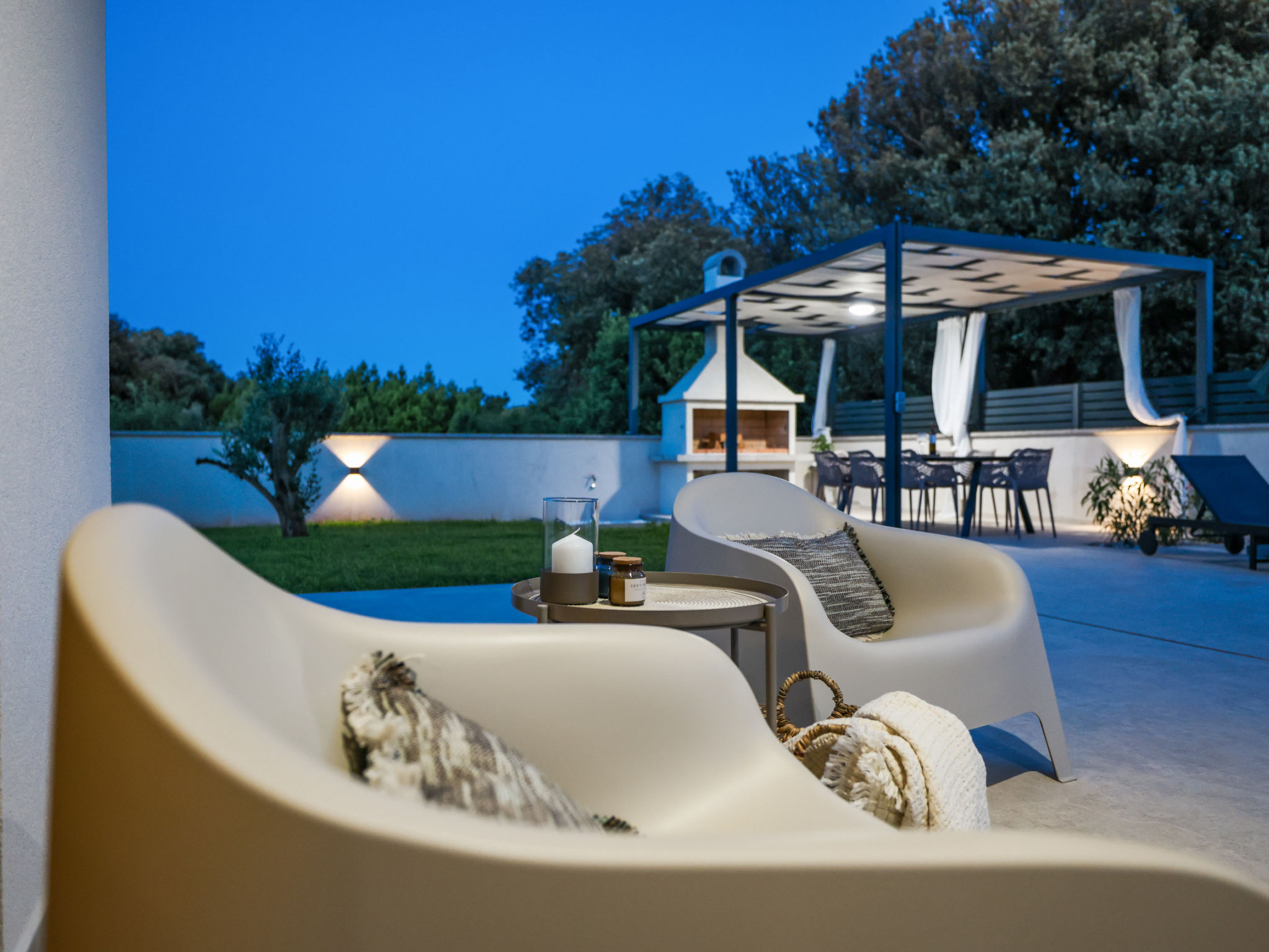 Villa Arboria with heated pool - Buiten
