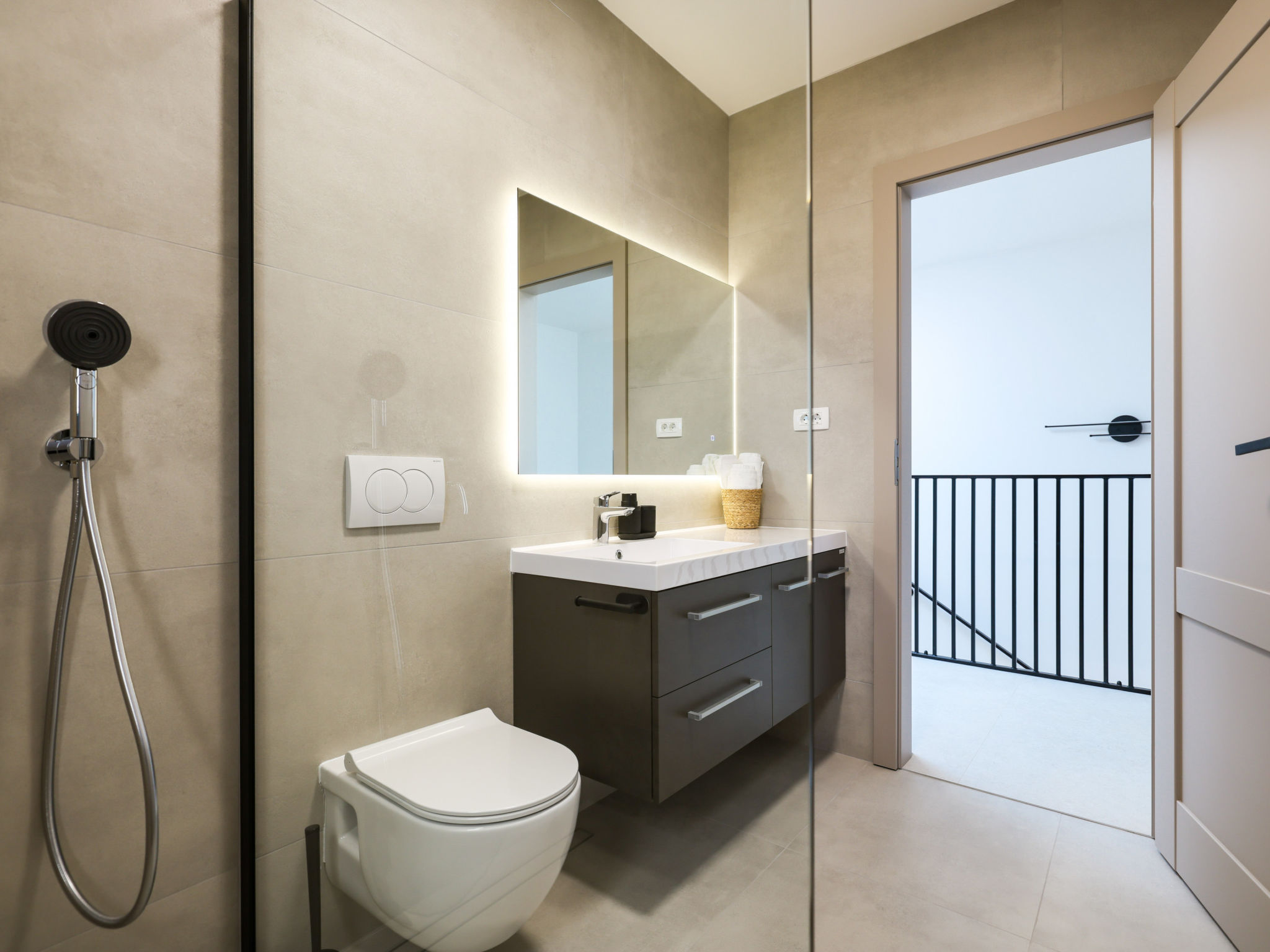 Villa Arboria with heated pool - Binnen