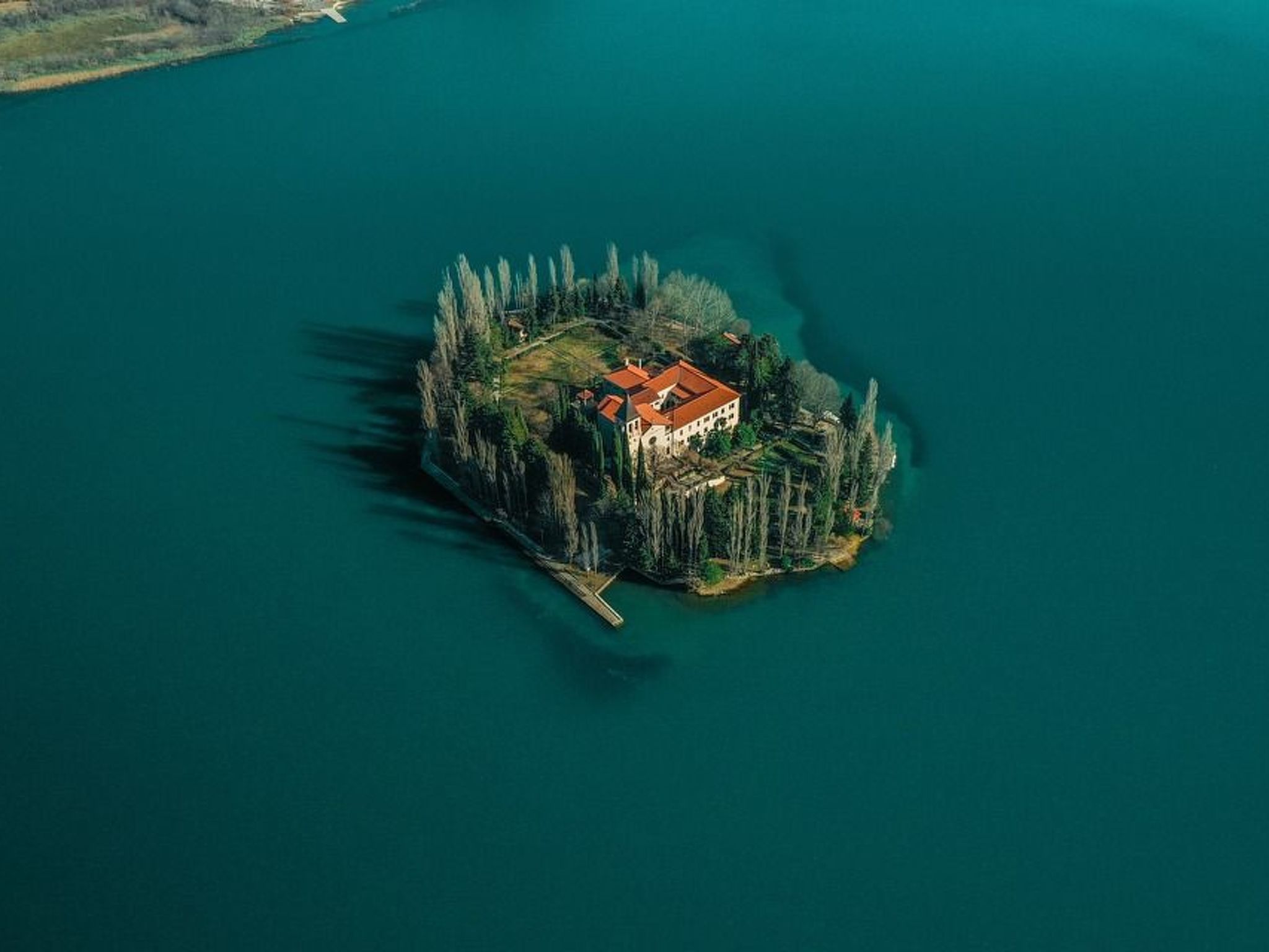 Vila Megy -  ID 2209-Image-tags.info