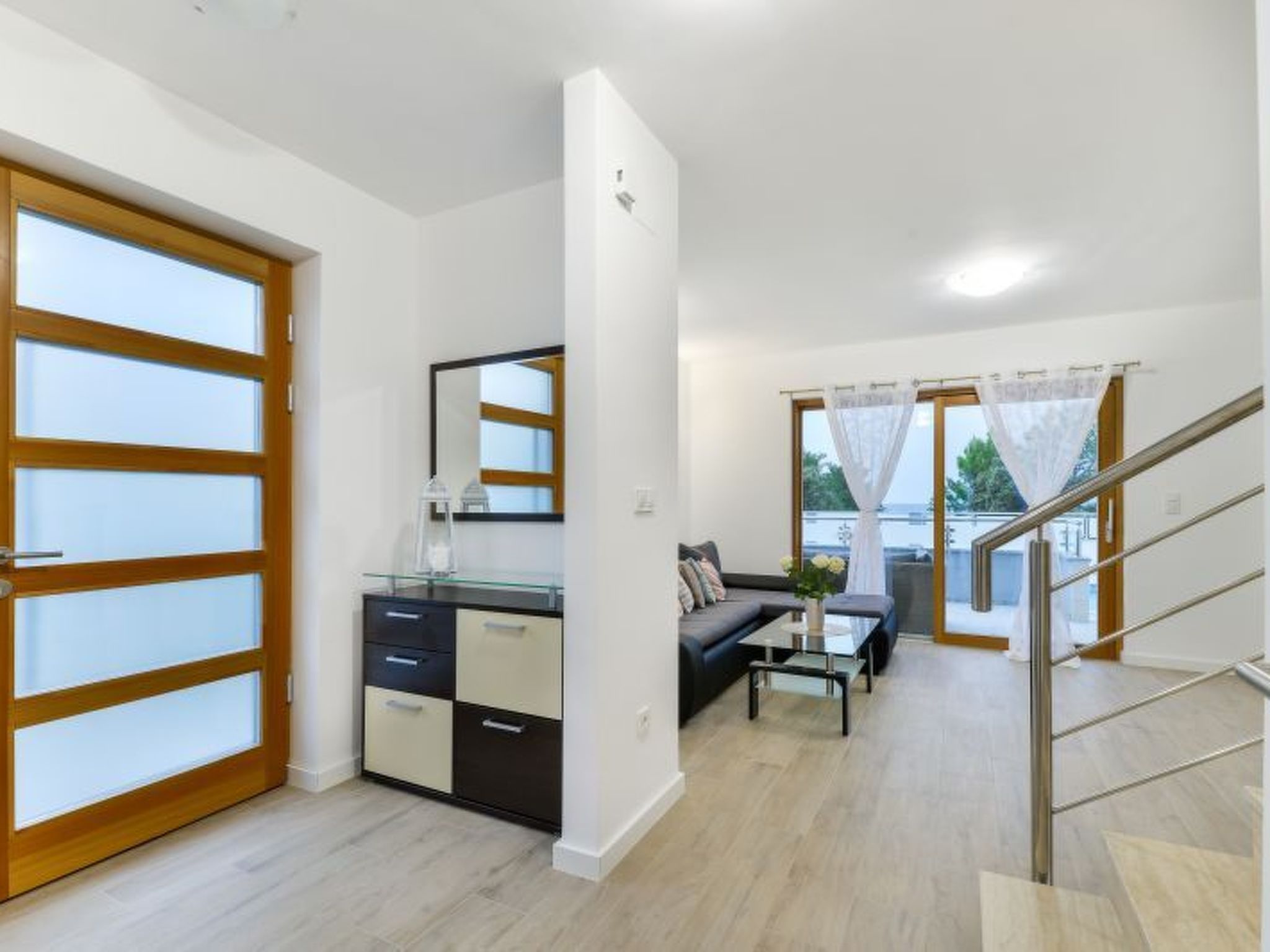 Vila Megy -  ID 2209-Image-tags.info