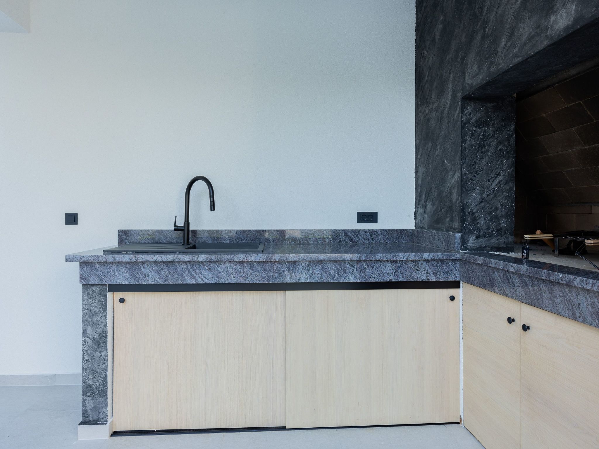 Villa Elena-Image-tags.info