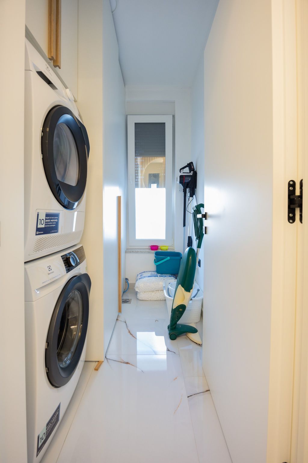 Villa Elena-Image-tags.info