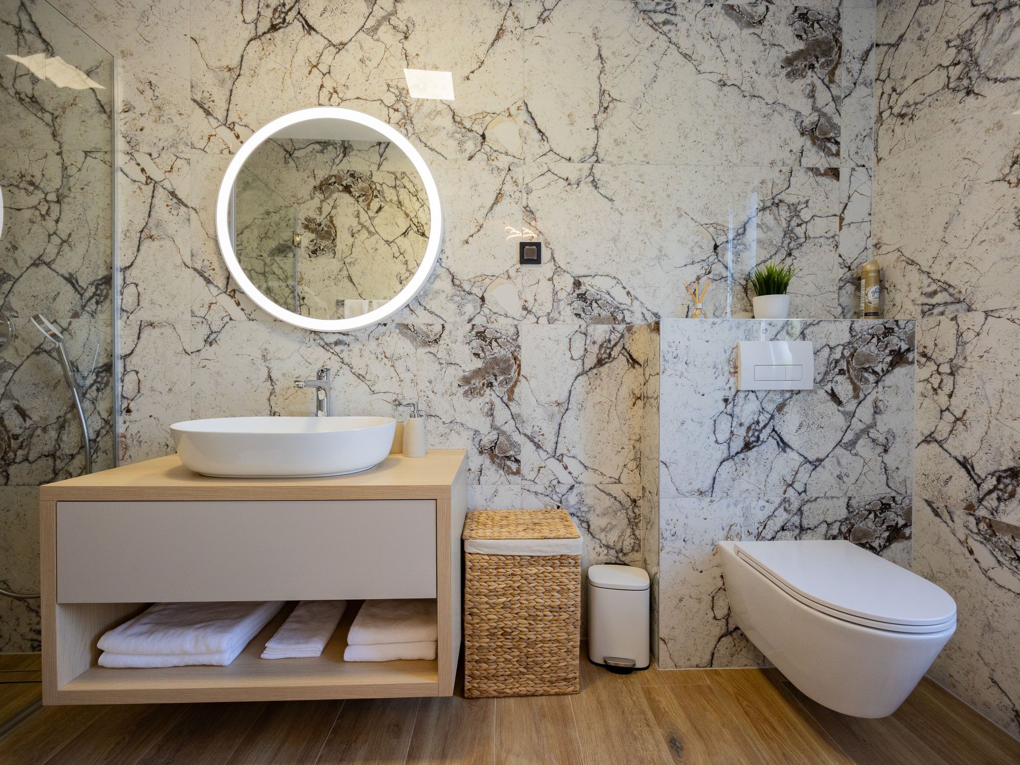 Villa Elena-Image-tags.info