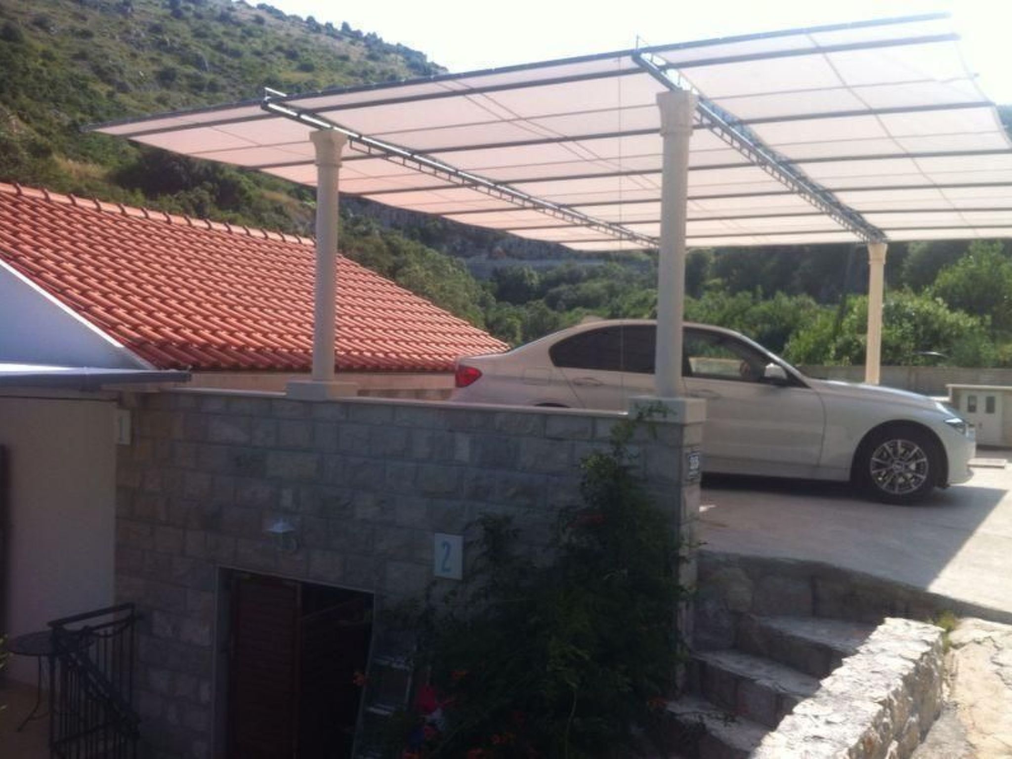 Studio mit Terrasse-Image-tags.info