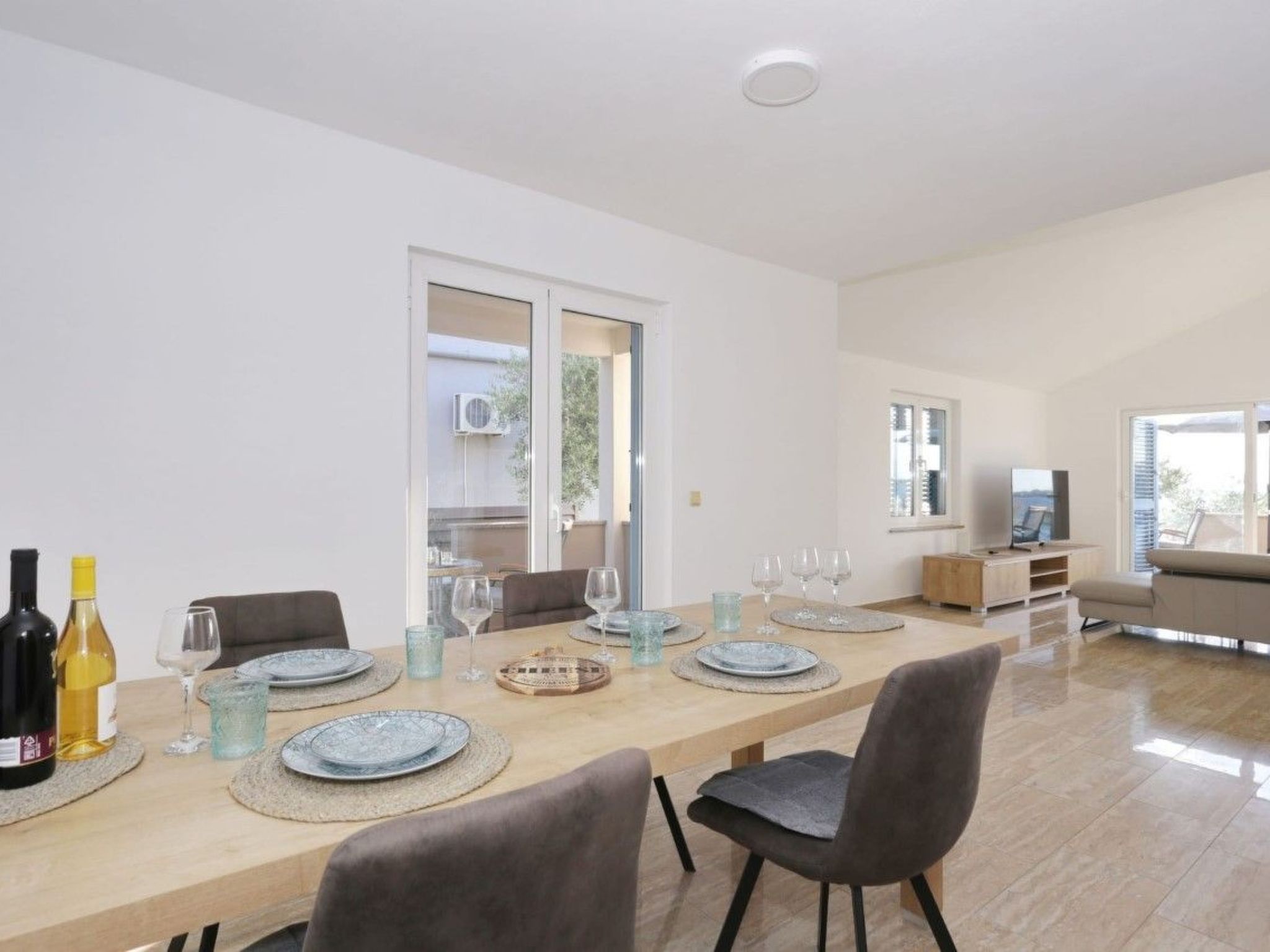 Haus am Strand in Zaton - TA Leut Agency-Drinnen