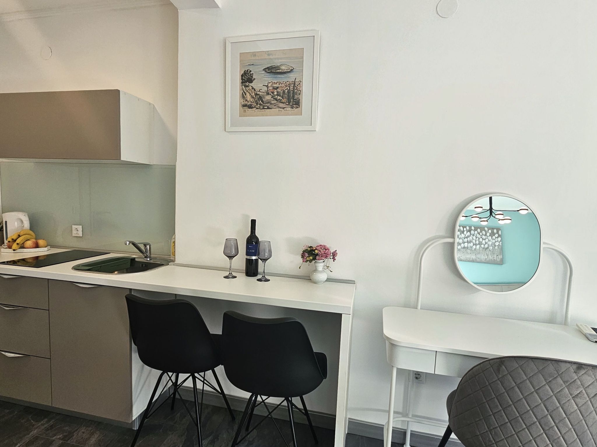 Villa Babilon - Wohnung Nr. 12 — Kitchen / Dining Room (2 of 10)