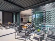Villa Acacia: Luxe vrijstaande villa voor 9 personen vlakbij zee in Petrčane - thumbnail 6