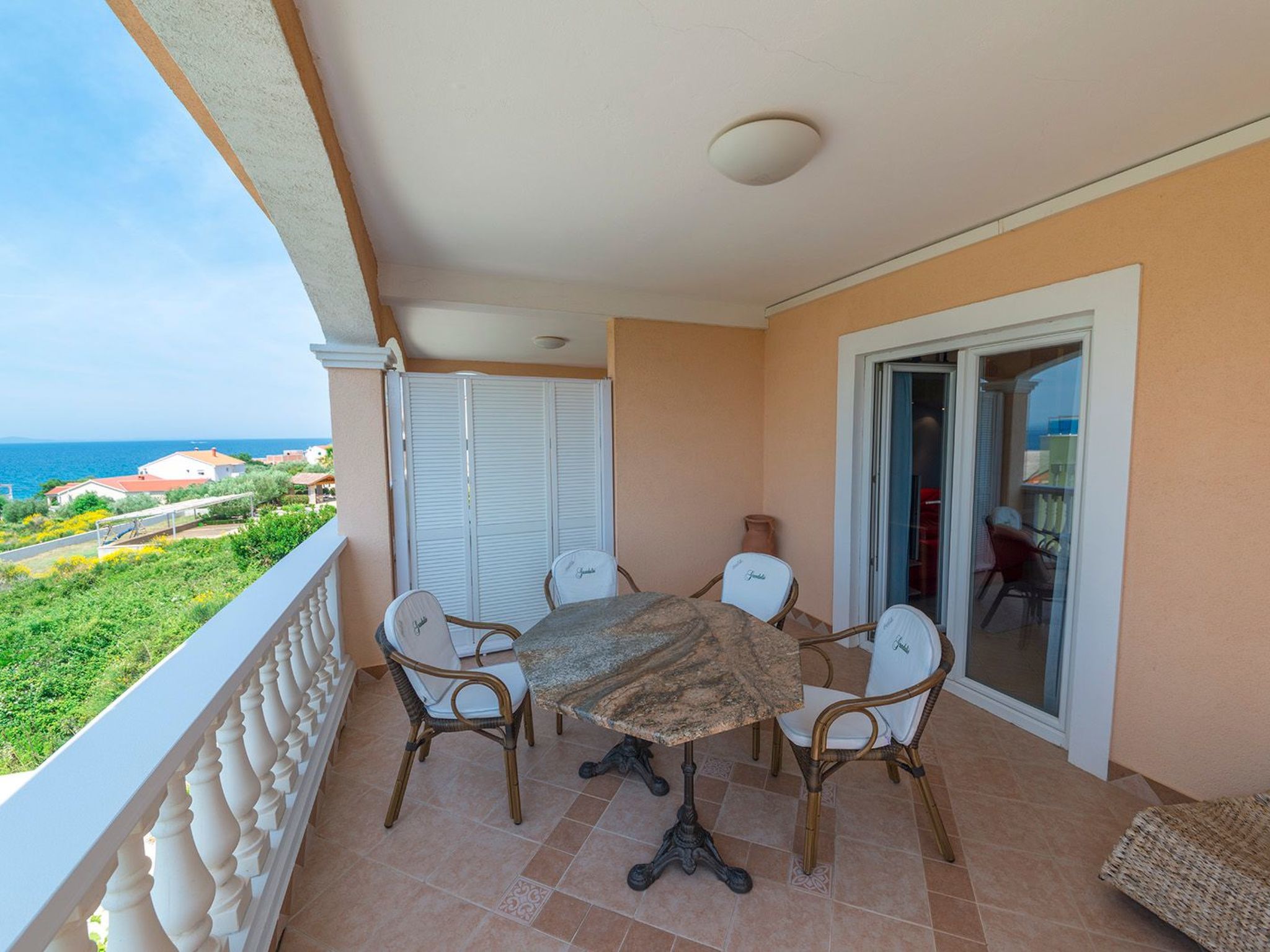 DANTIN BLU-Image-tags.info