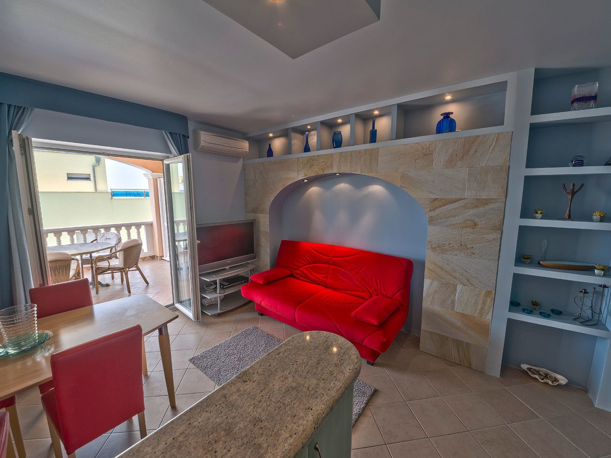 DANTIN BLU-Image-tags.info