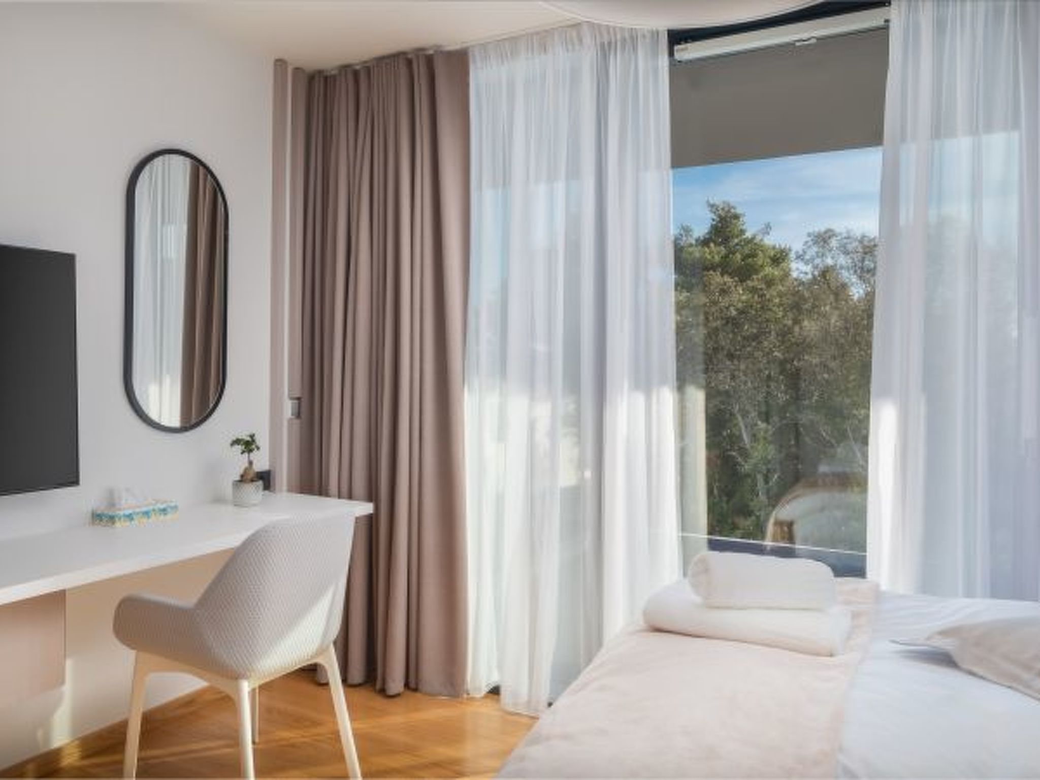 Villa Acacia with heated pool