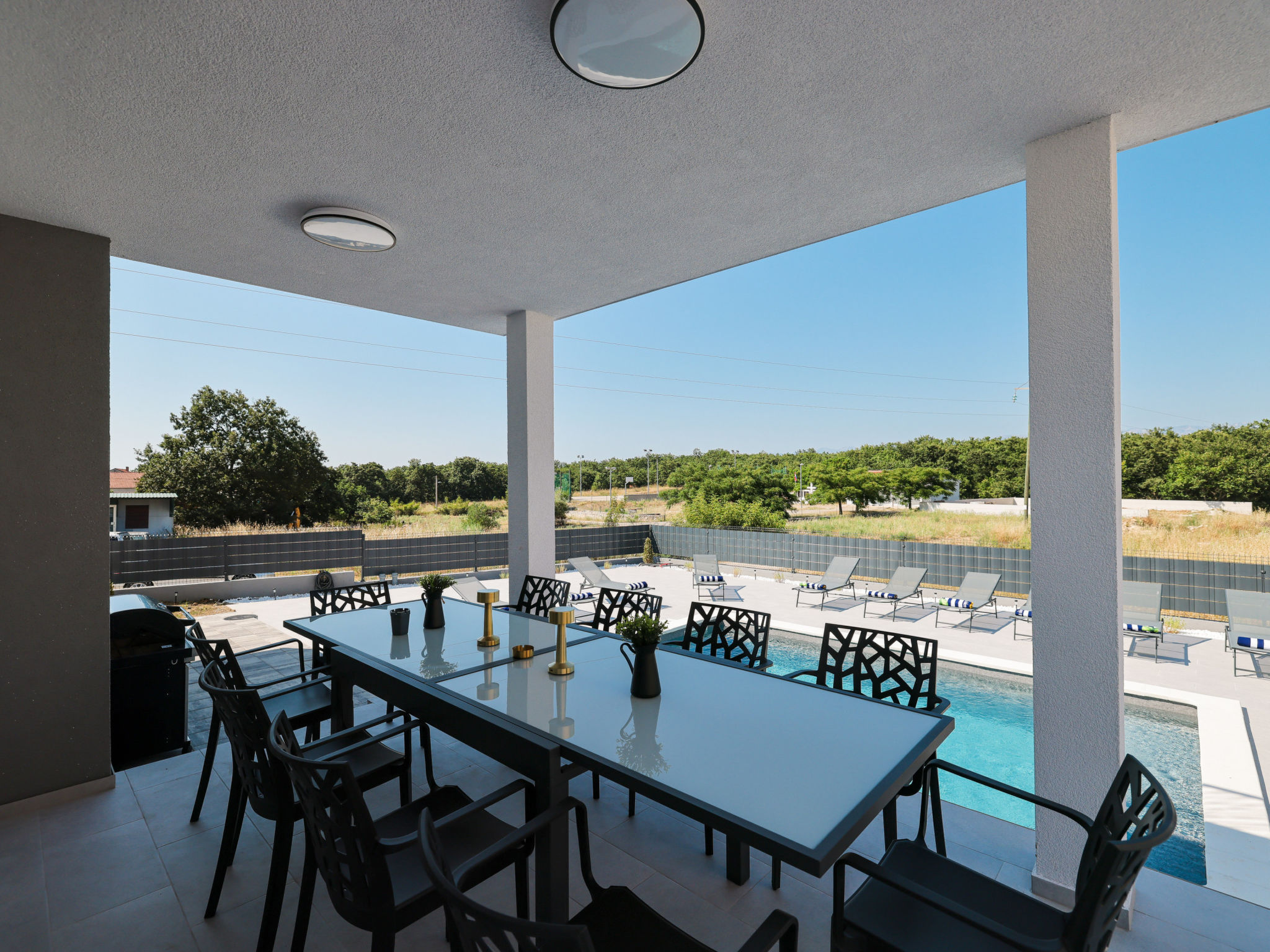 Villa IviCasa with pool - Buiten