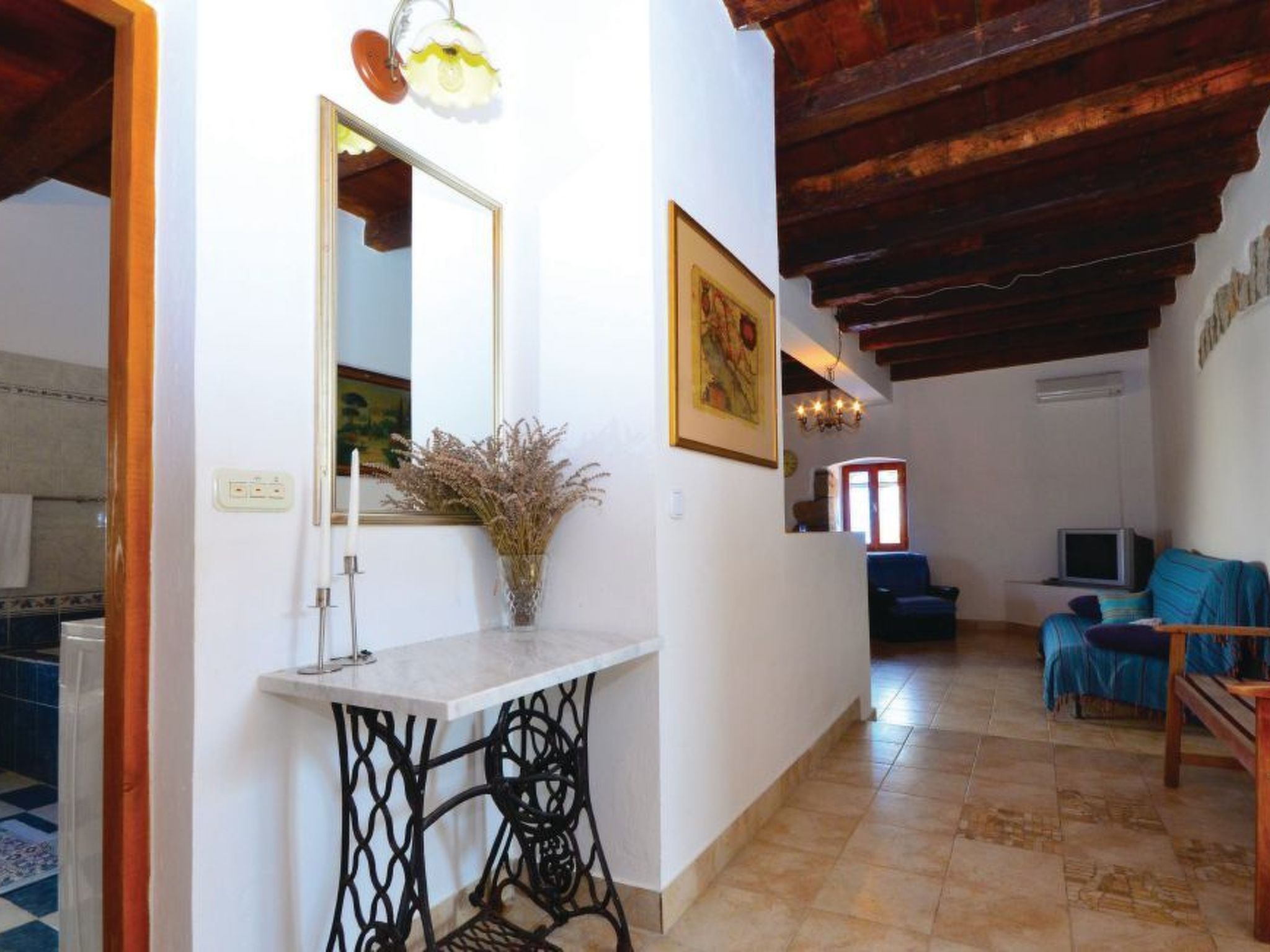 In Dobropoljana mit Freiterrasse-Binnen