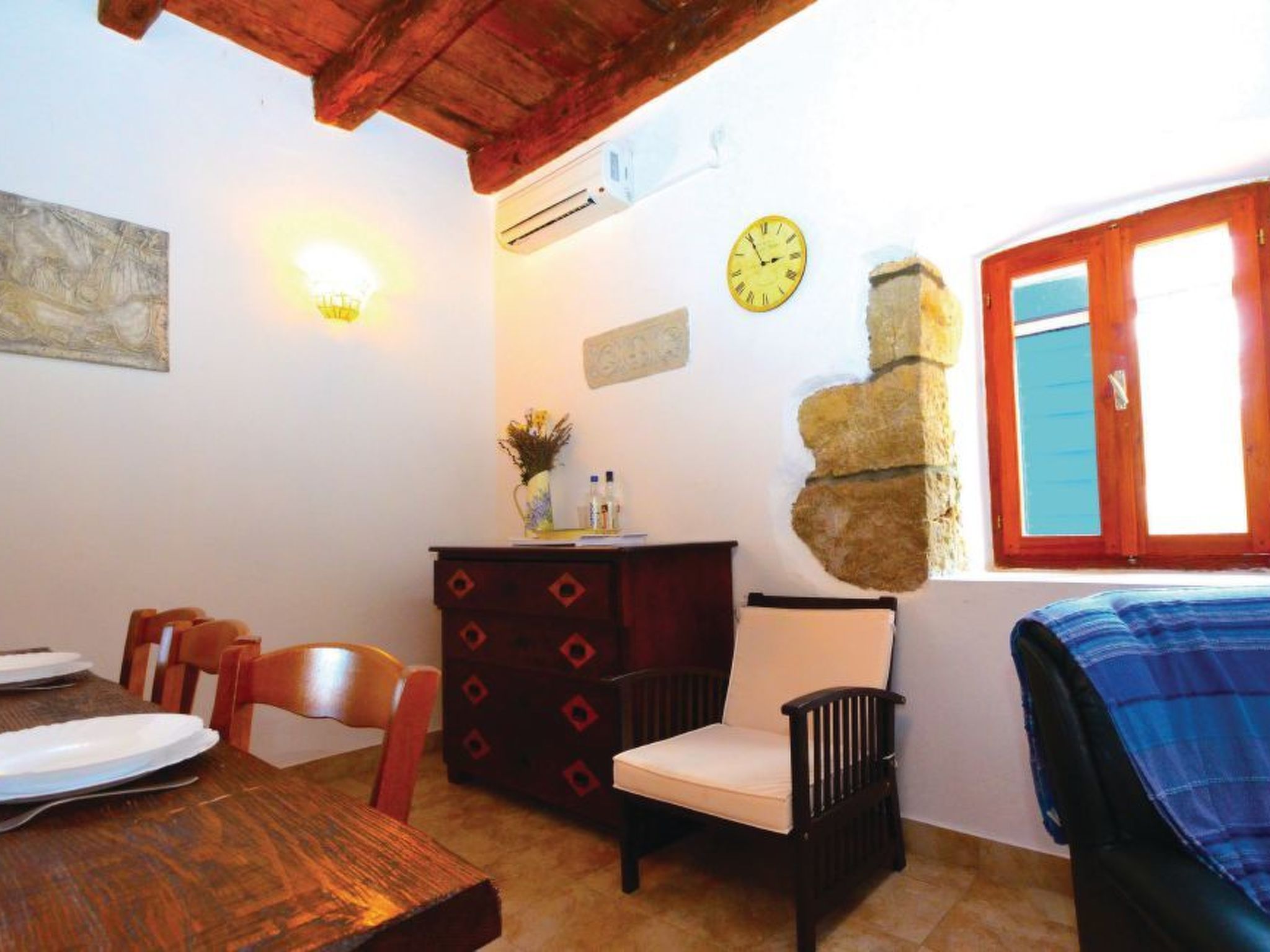 In Dobropoljana mit Freiterrasse-Binnen