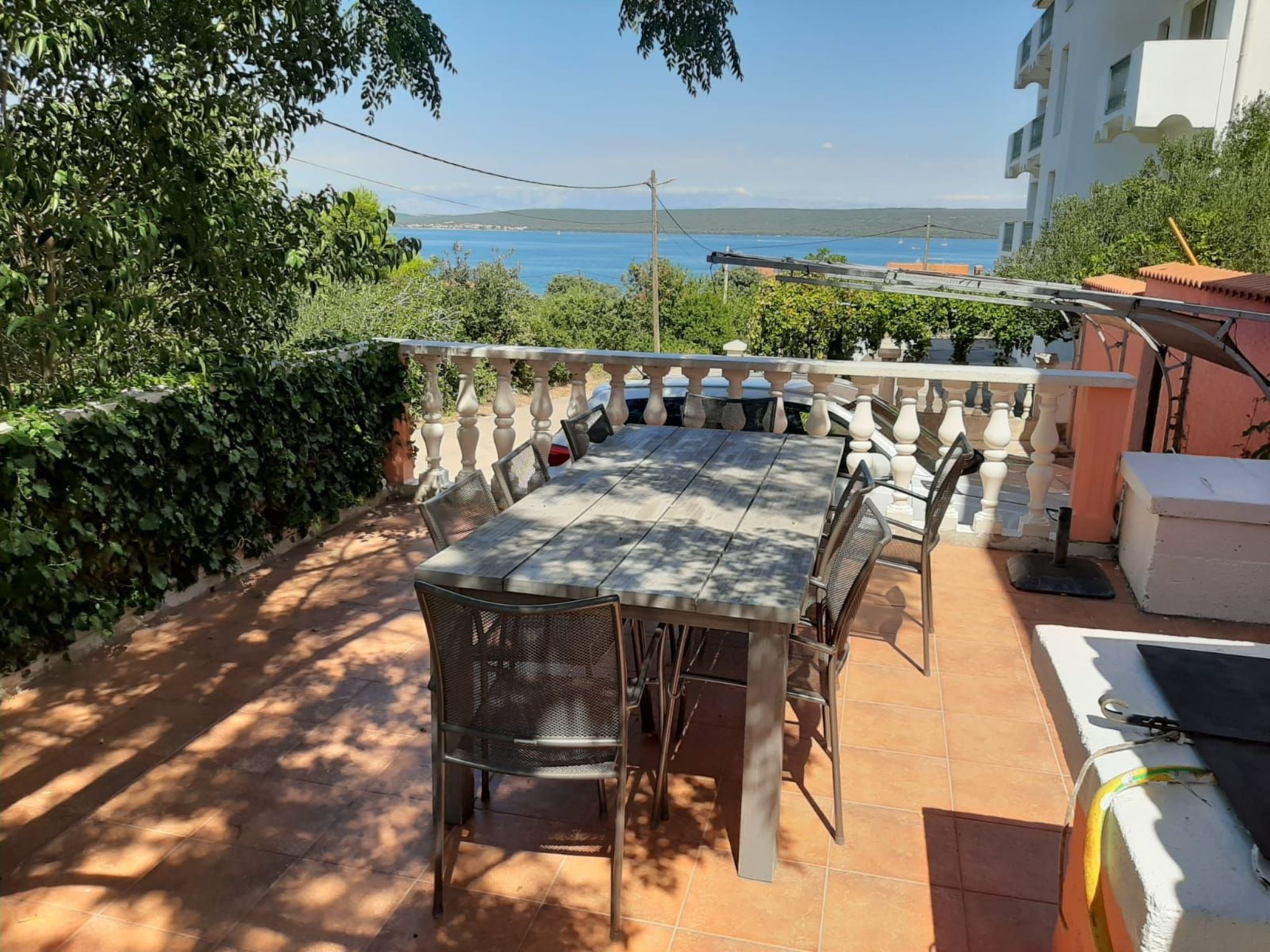 In Dobropoljana mit Freiterrasse-Binnen