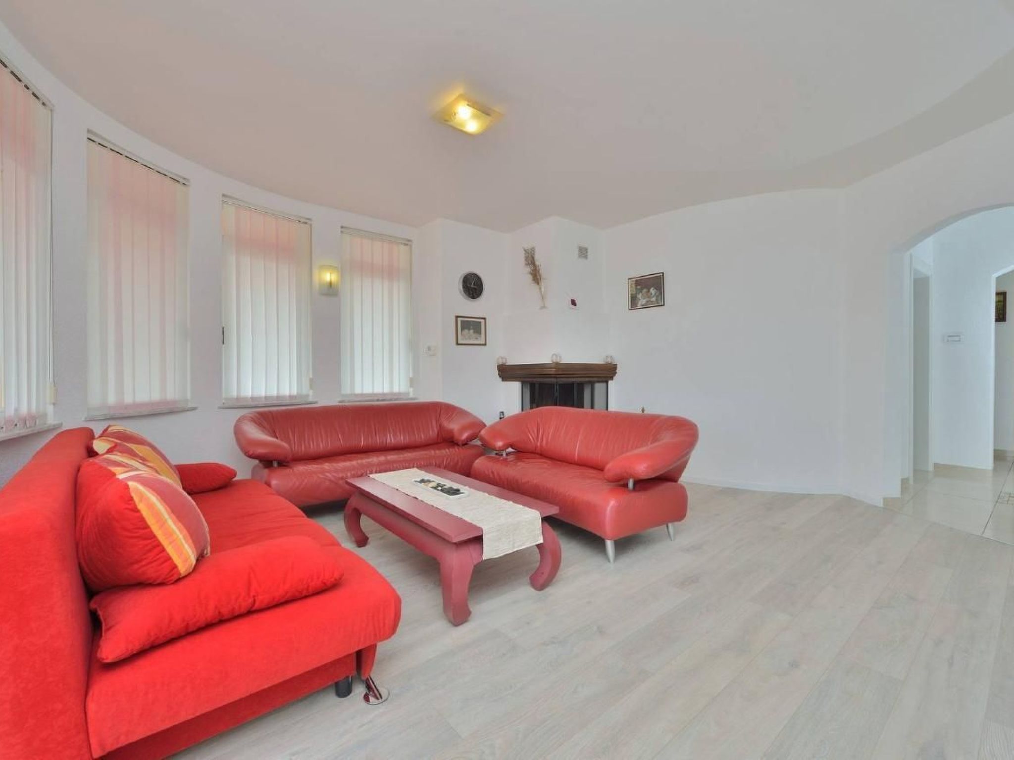 Villa Dalmatina mit Pool  für 4+1 Personen-Binnen