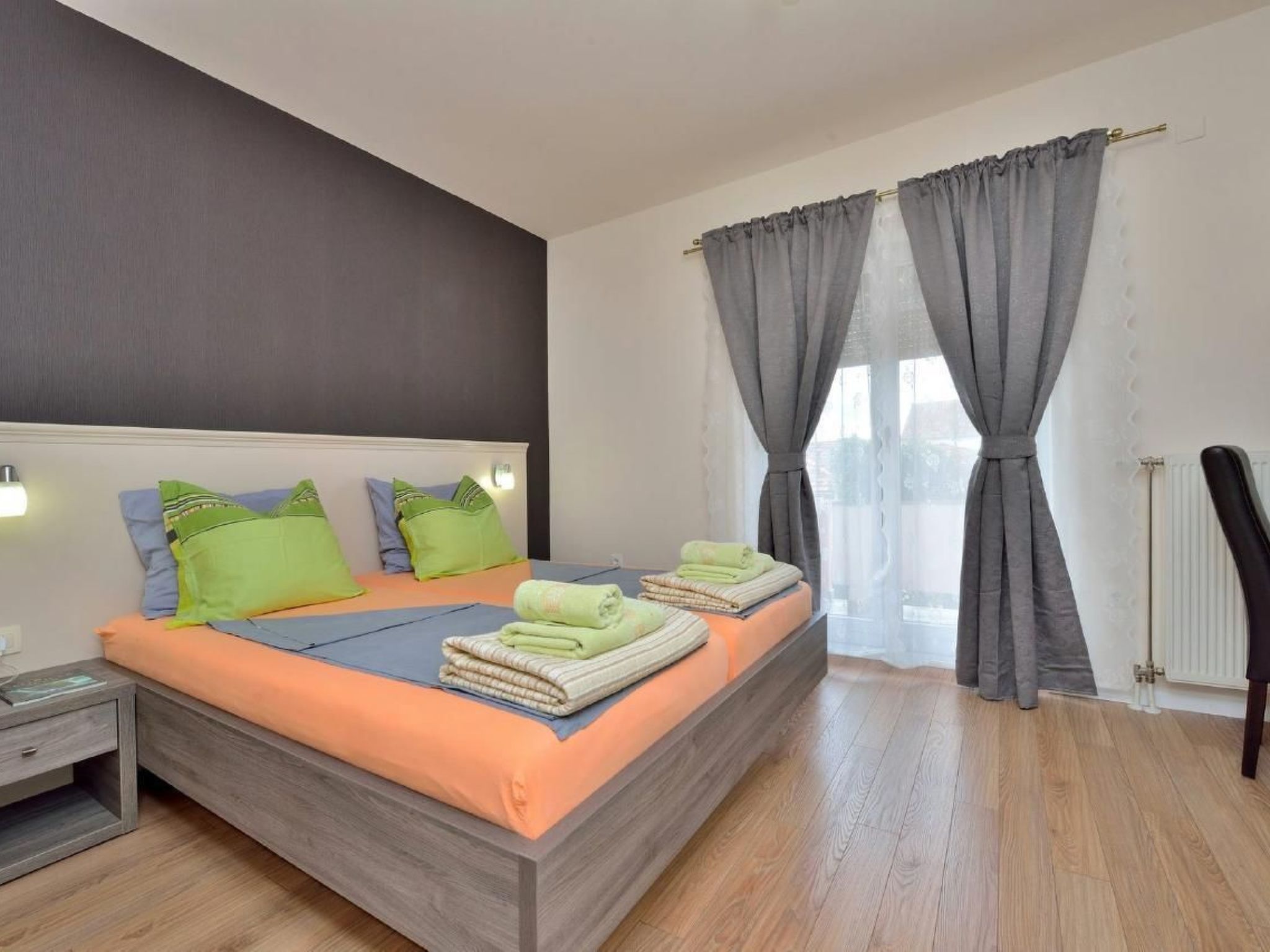 Villa Dalmatina mit Pool  für 4+1 Personen-Binnen